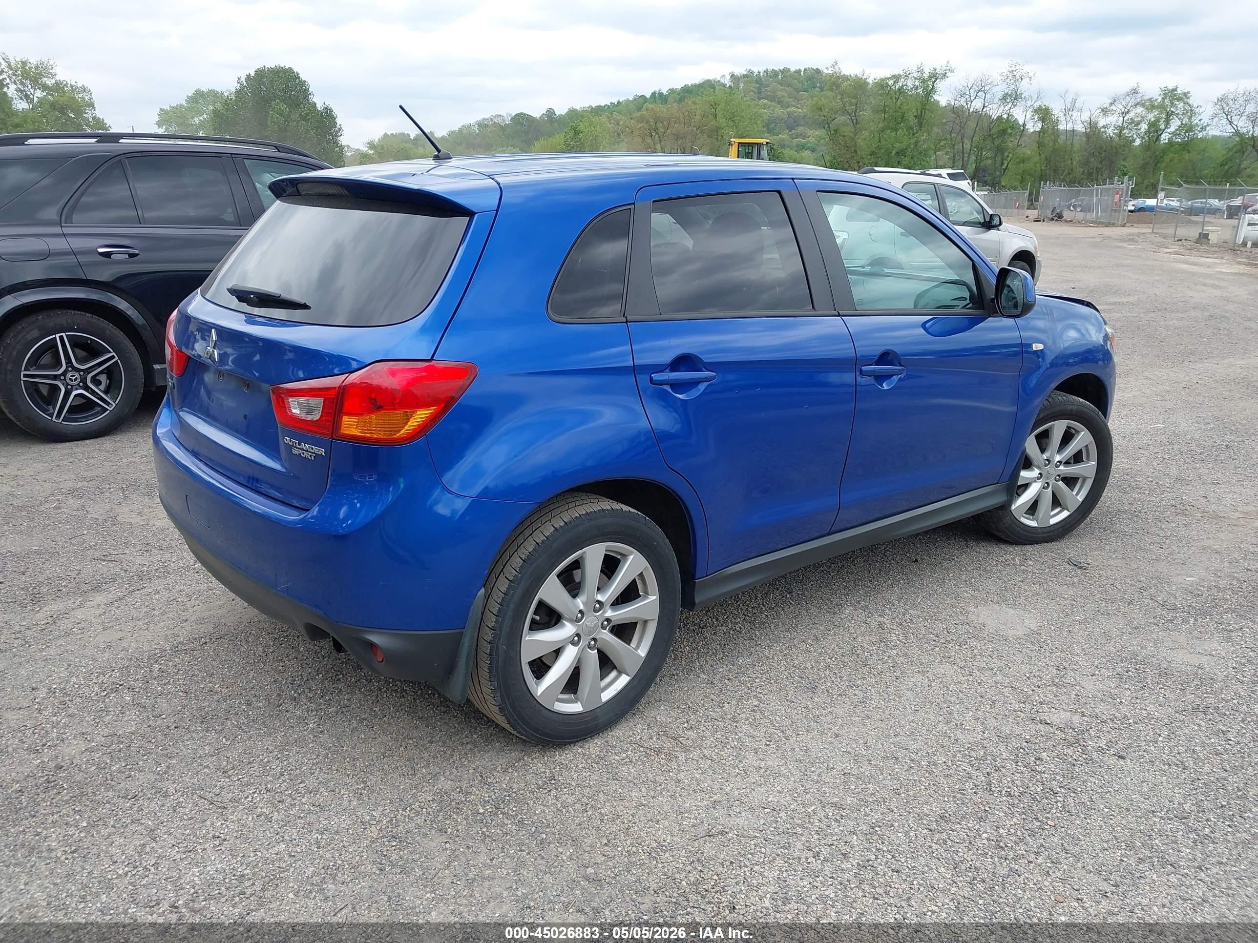 2015 Mitsubishi Outlander Sport Es Синий vin: 4A4AP3AU4FE061150