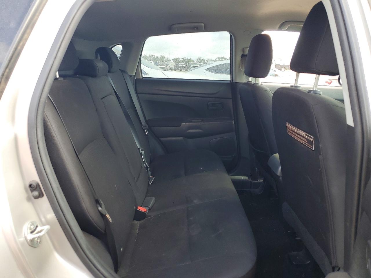 2014 Mitsubishi Outlander Sport Es Silver vin: 4A4AP3AU5EE008164