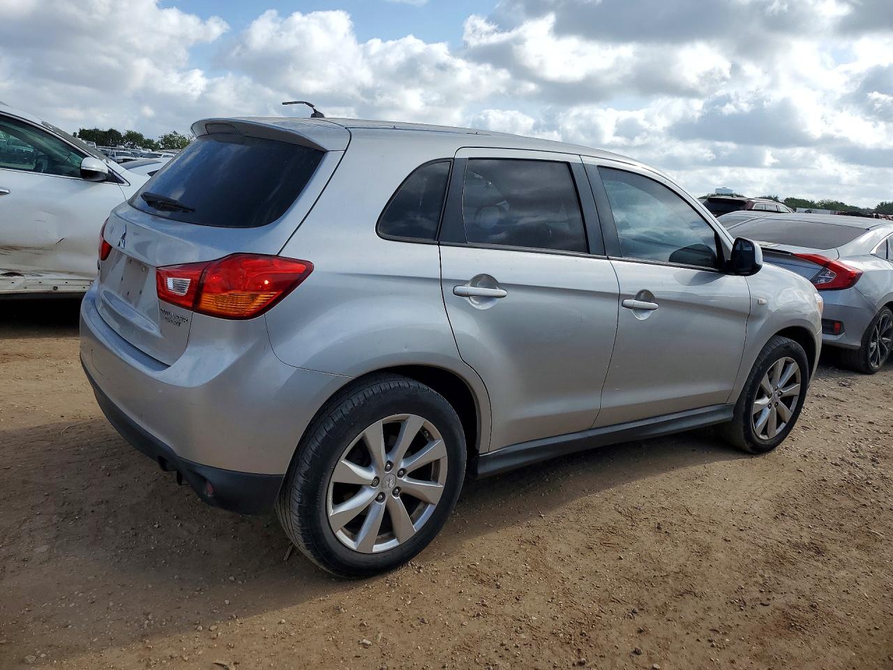 2014 Mitsubishi Outlander Sport Es Silver vin: 4A4AP3AU5EE008164