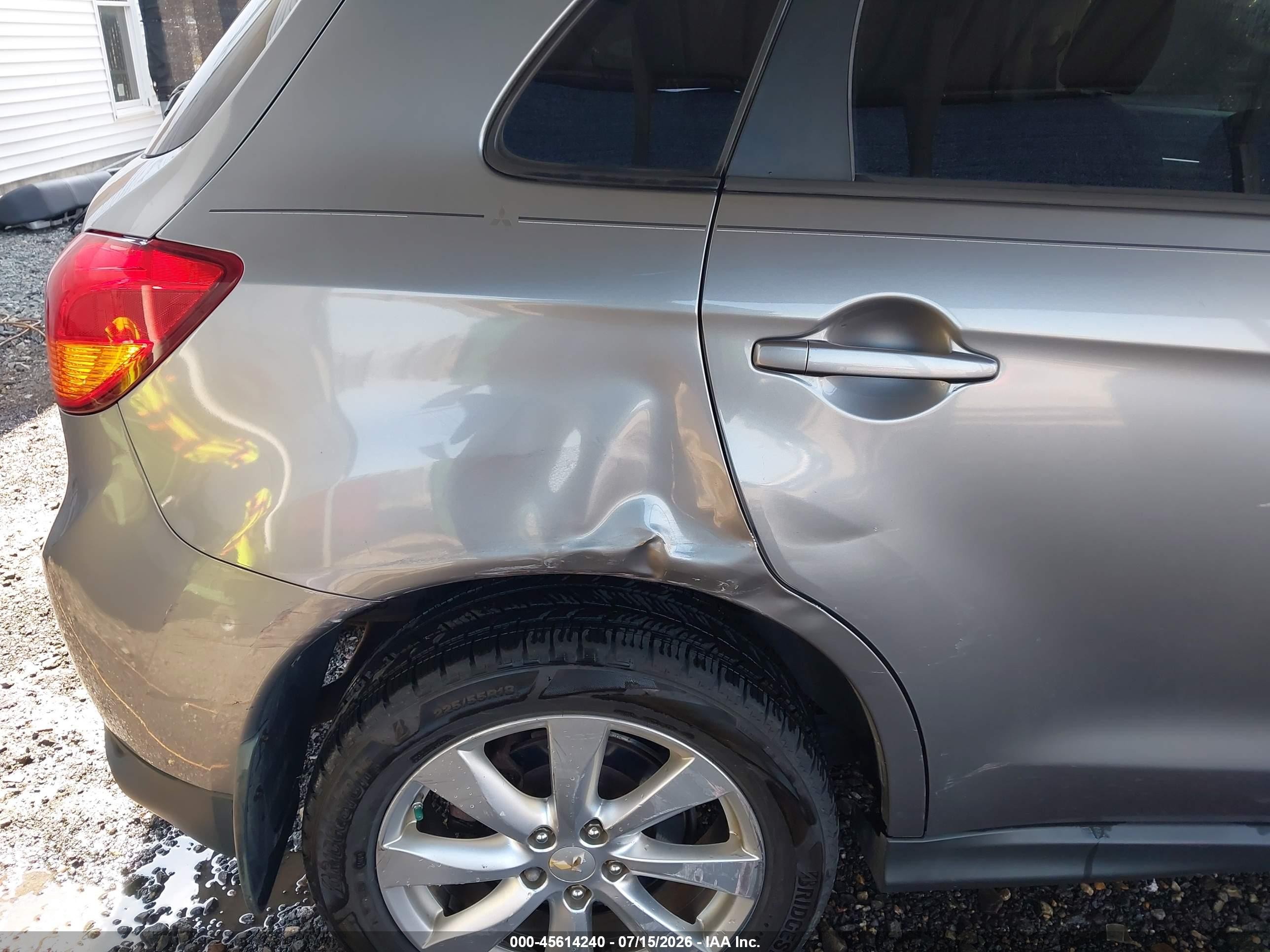 2015 Mitsubishi Outlander Sport Es Gray vin: 4A4AP3AU5FE017397