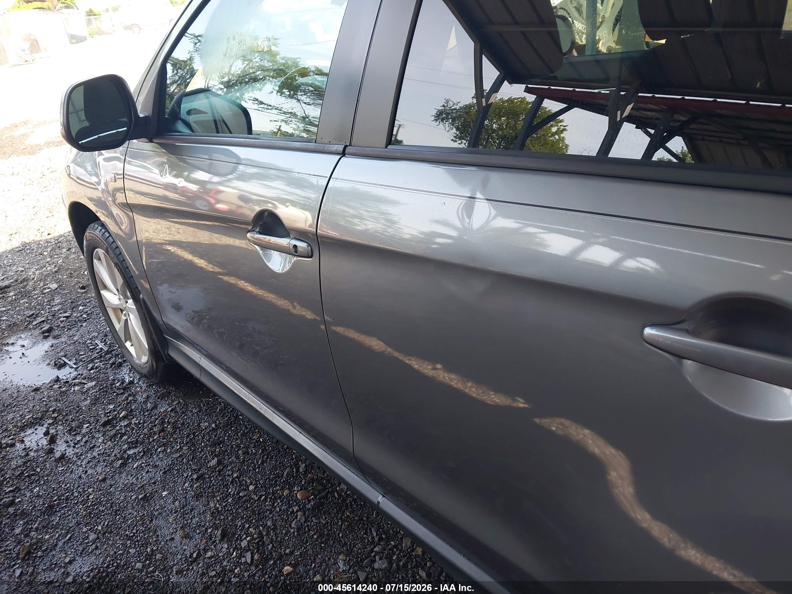 2015 Mitsubishi Outlander Sport Es Gray vin: 4A4AP3AU5FE017397