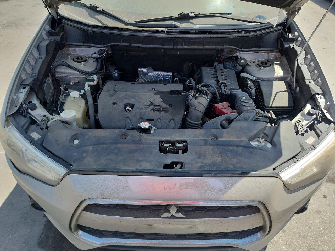 2015 Mitsubishi Outlander Sport Es Серебряный vin: 4A4AP3AU5FE057673