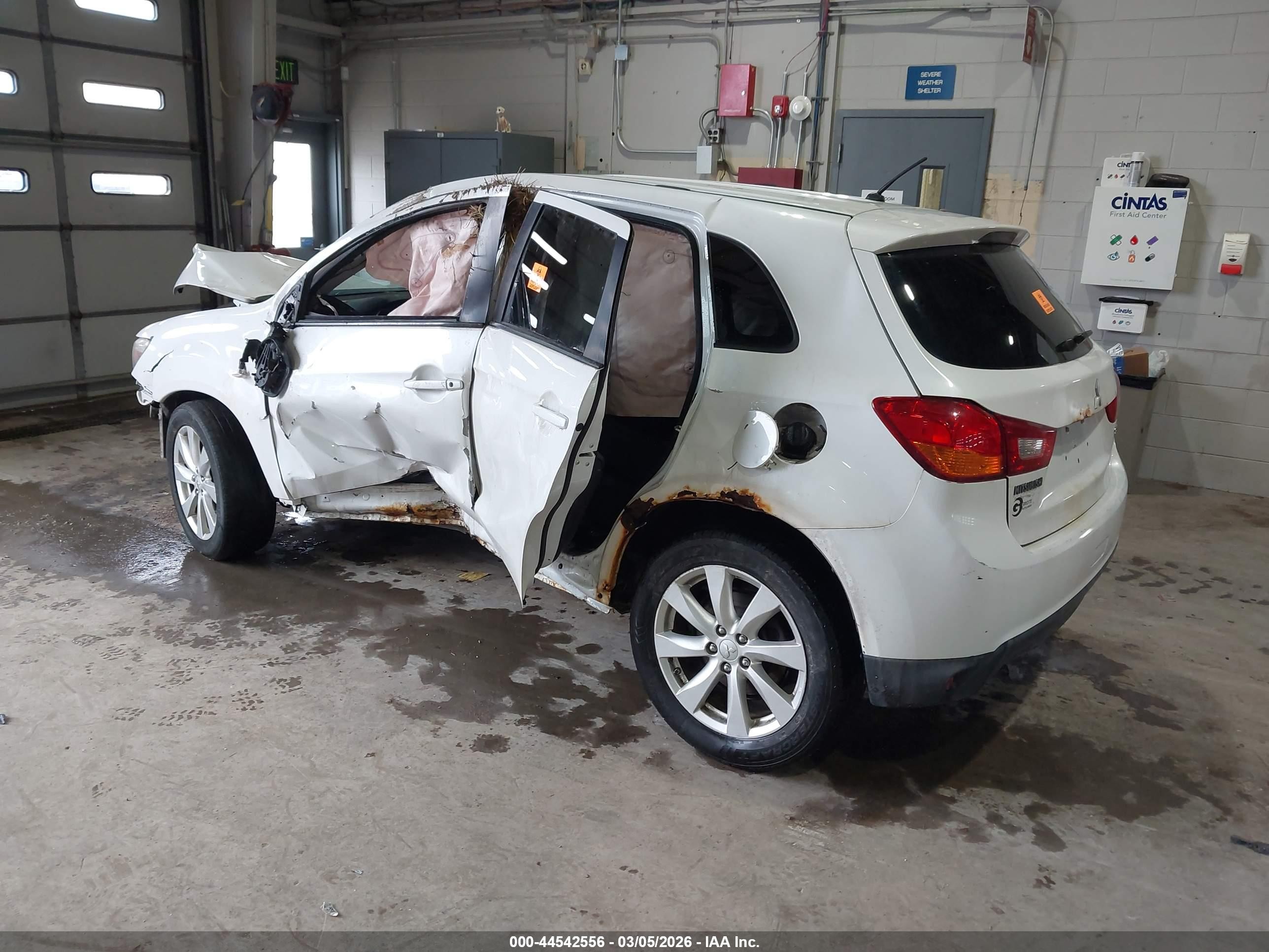 2014 Mitsubishi Outlander Sport Es White vin: 4A4AP3AU6EE013650