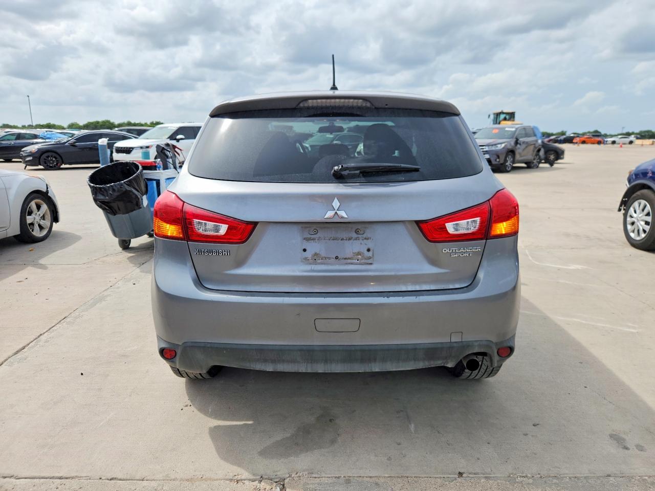 2013 Mitsubishi Outlander Sport Es Gray vin: 4A4AP3AU7DE024770