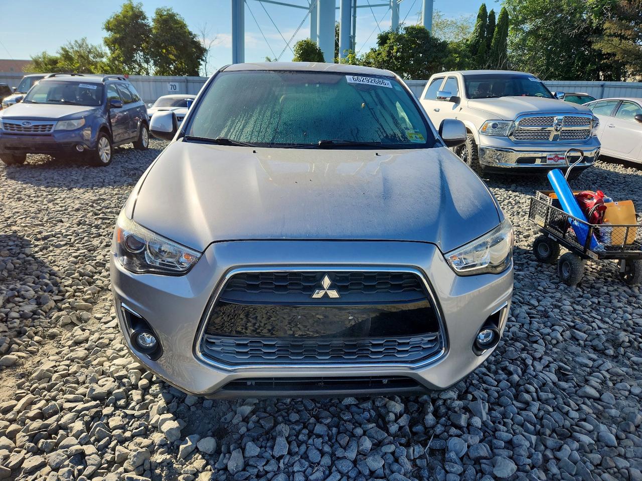 2015 Mitsubishi Outlander Sport Es Silver vin: 4A4AP3AU7FE006692