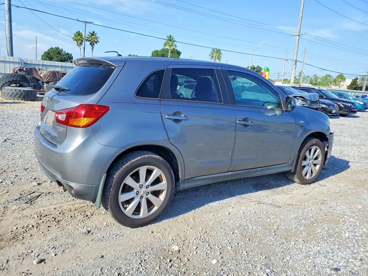 2015 Mitsubishi Outlander Sport Es Gray vin: 4A4AP3AU7FE047615