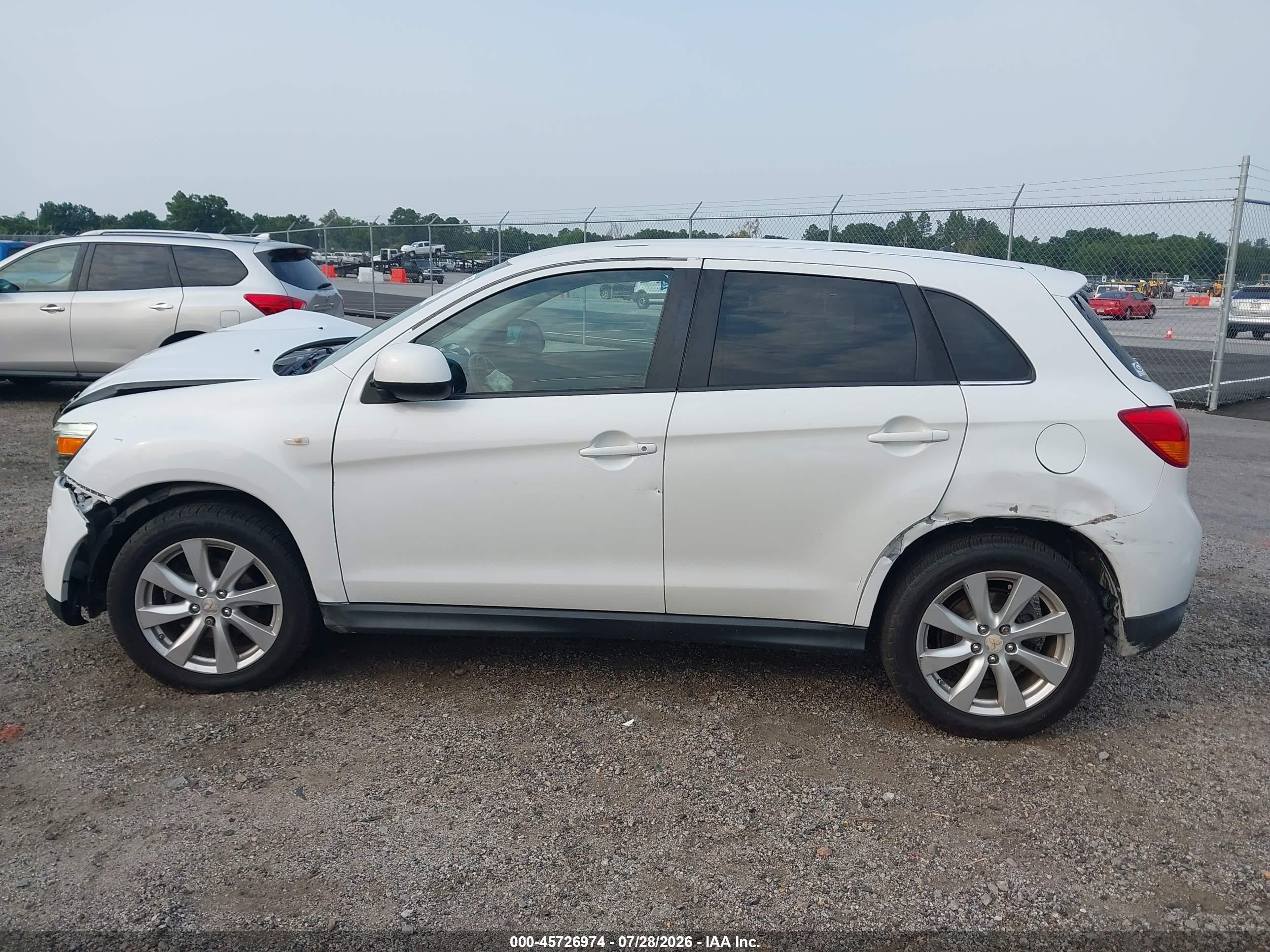 2013 Mitsubishi Outlander Sport Es White vin: 4A4AP3AU9DE010613