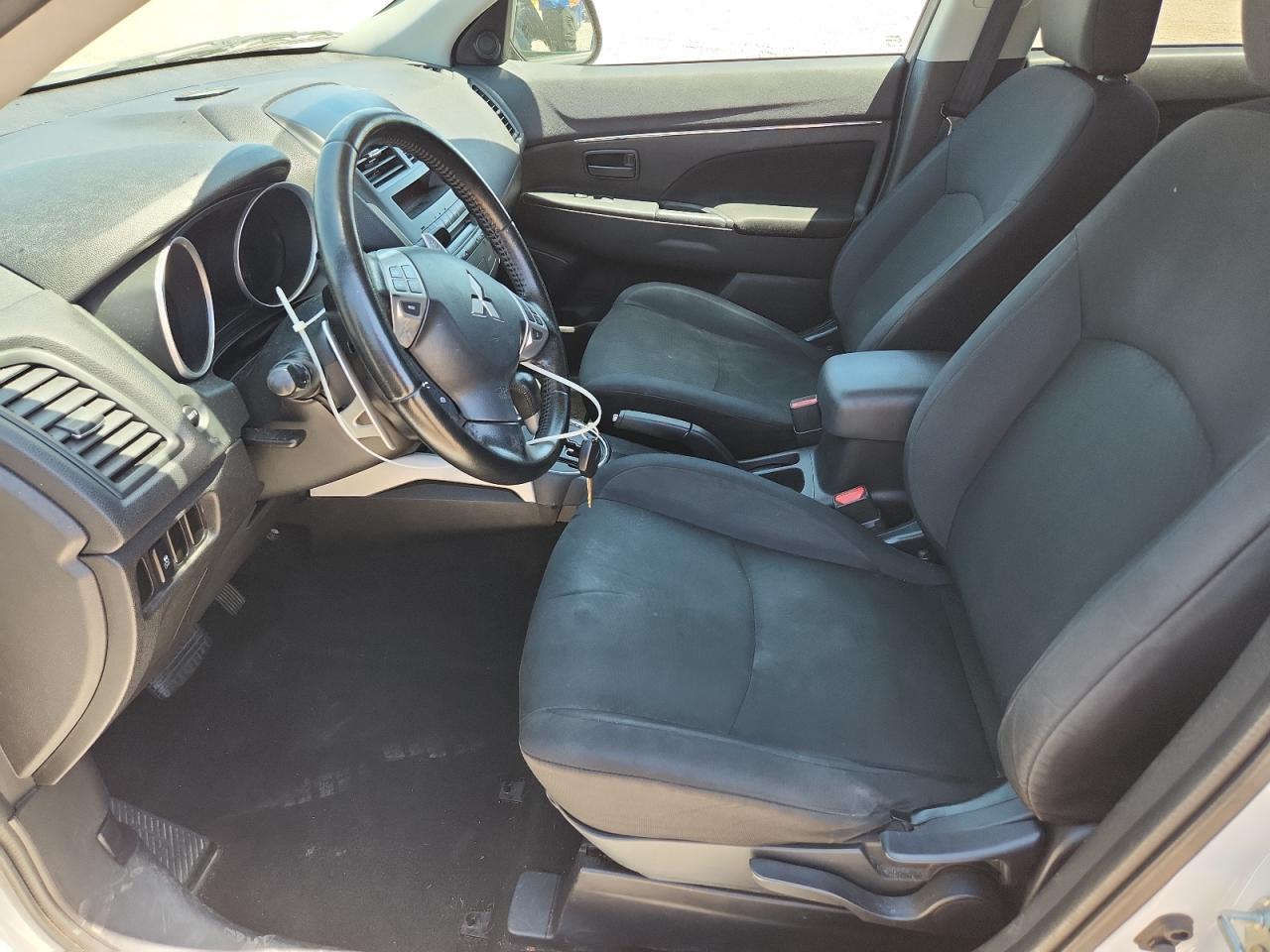2013 Mitsubishi Outlander Sport Es White vin: 4A4AP3AU9DE012913
