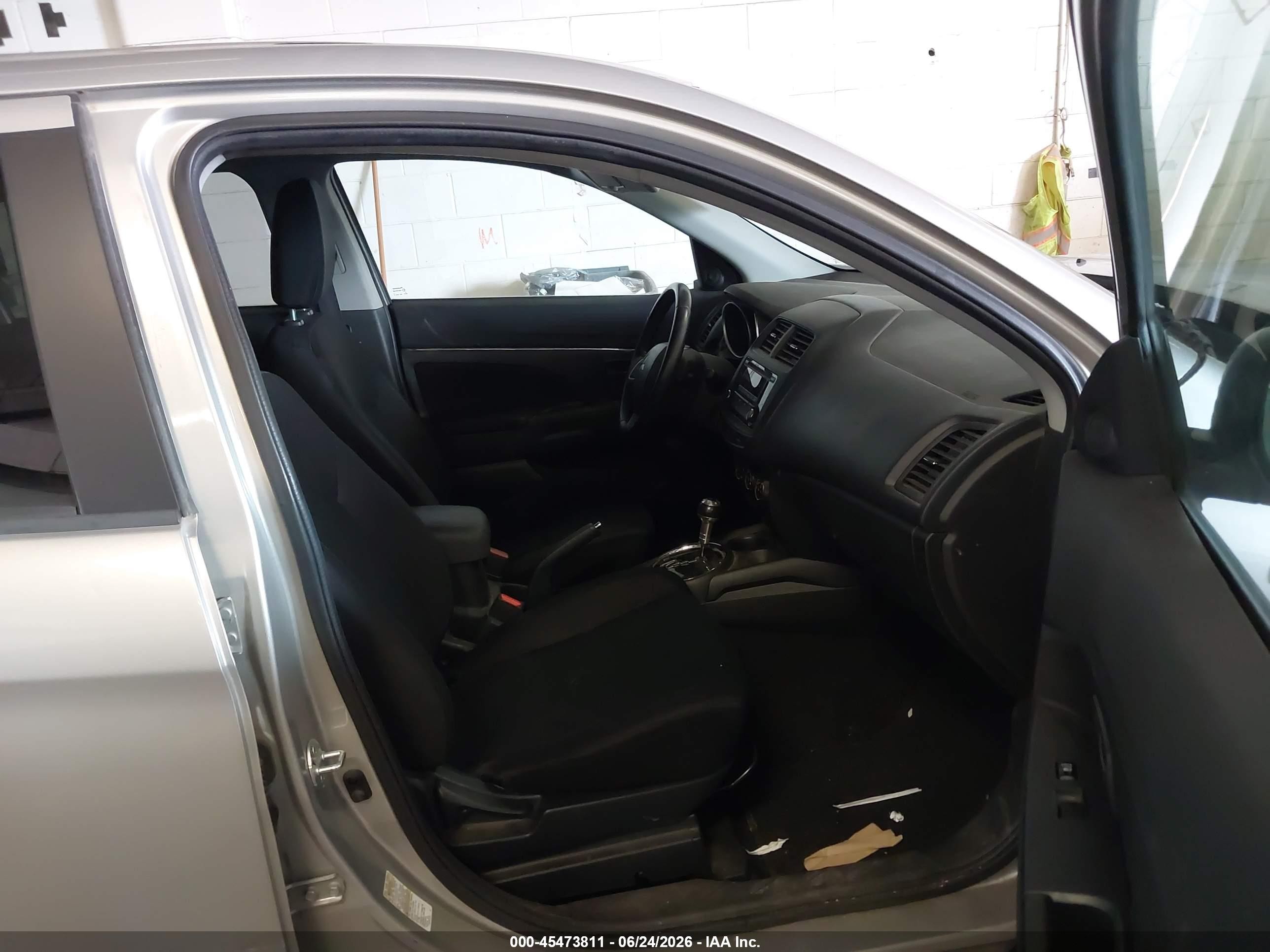 2015 Mitsubishi Outlander Sport Es Gray vin: 4A4AP3AU9FE029195