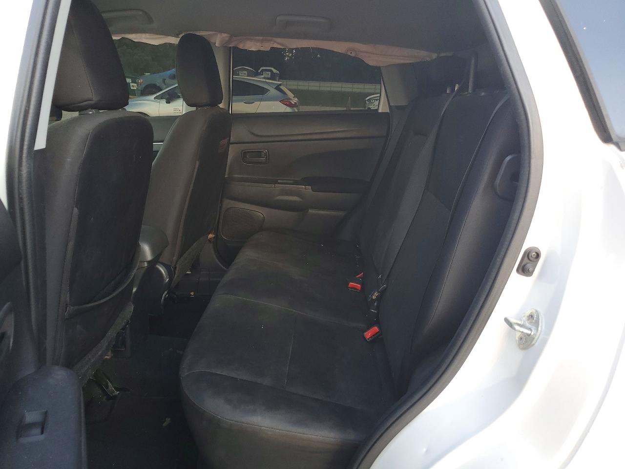 2013 Mitsubishi Outlander Sport Es White vin: 4A4AP3AUXDE013830