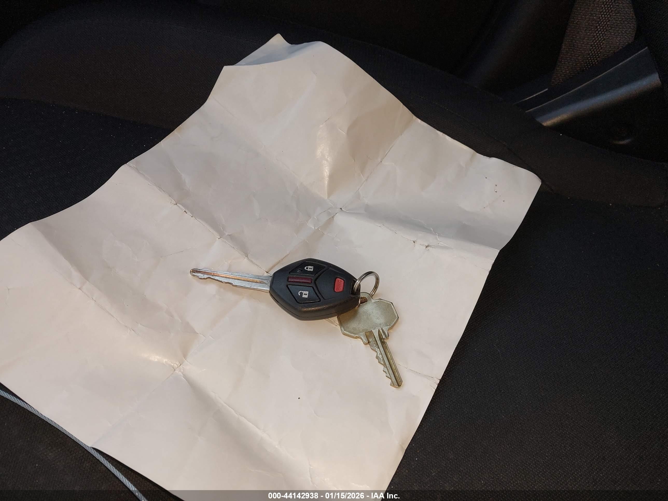 2014 Mitsubishi Outlander Sport Es Серебряный vin: 4A4AP3AUXEE003459