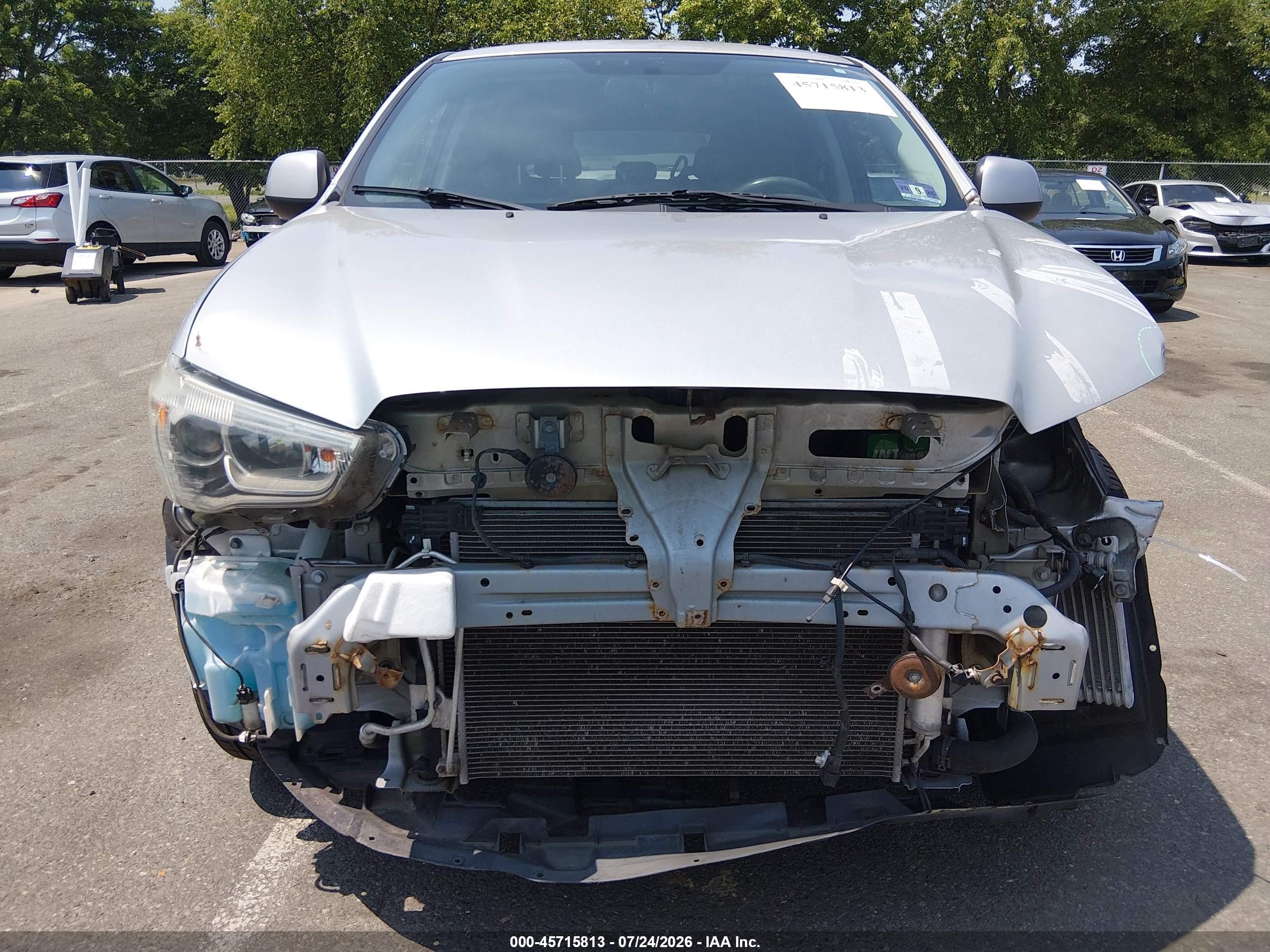 2015 Mitsubishi Outlander Sport Es Silver vin: 4A4AP3AUXFE023602