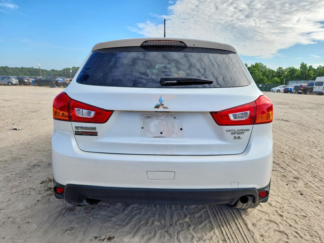 2015 Mitsubishi Outlander Sport Es White vin: 4A4AP3AW5FE040776