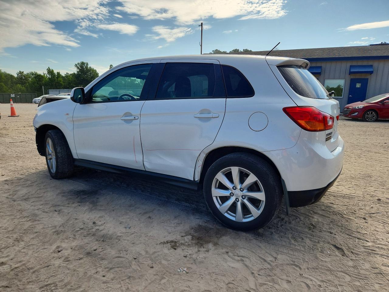 2015 Mitsubishi Outlander Sport Es White vin: 4A4AP3AW5FE040776