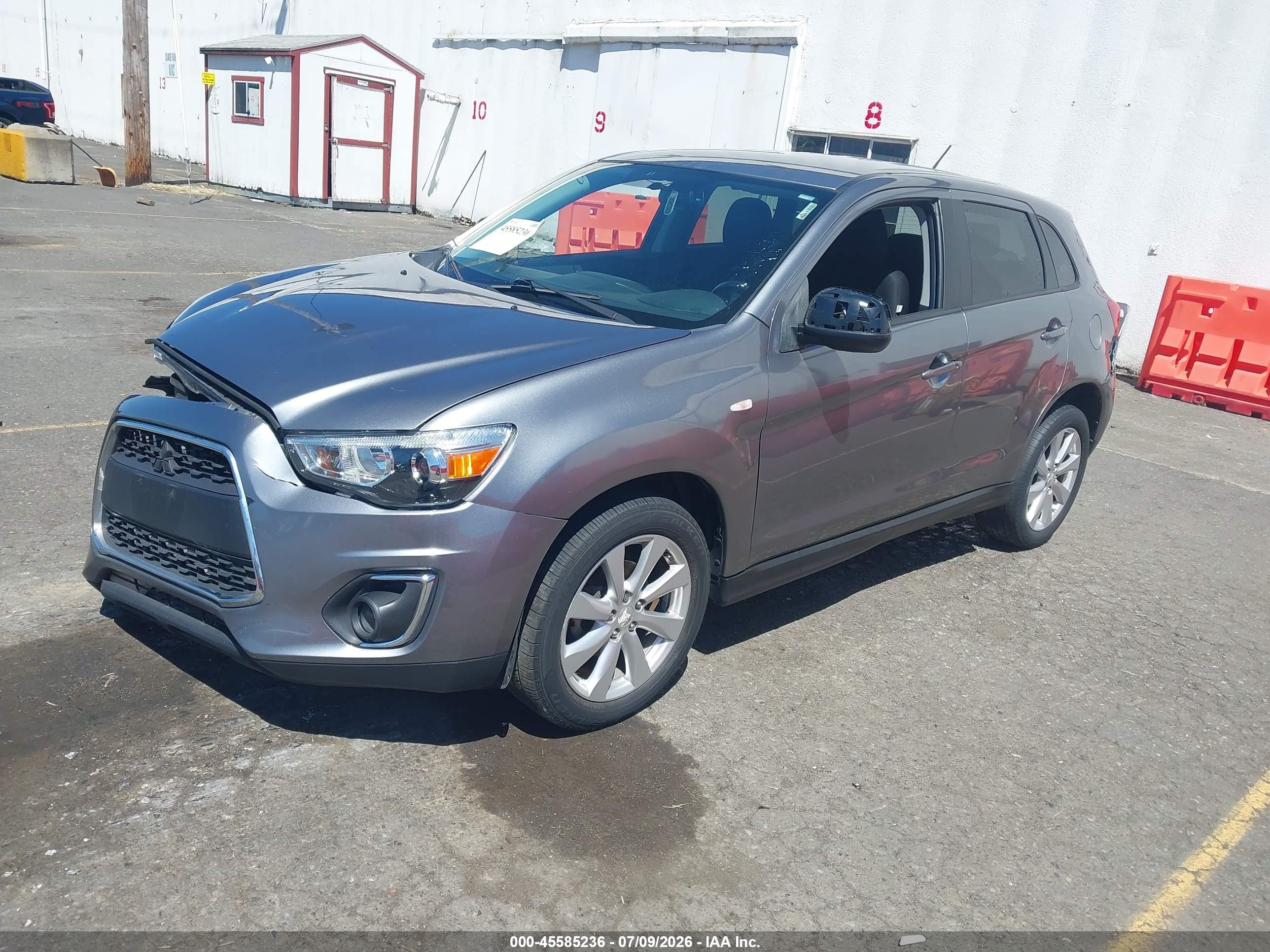 2015 Mitsubishi Outlander Sport Es Silver vin: 4A4AP3AW8FE045227