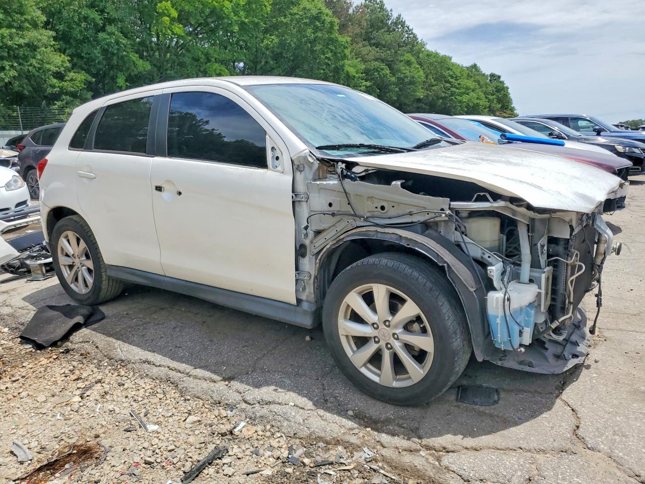 2015 Mitsubishi Outlander Sport Es Белый vin: 4A4AP3AW9FE052851