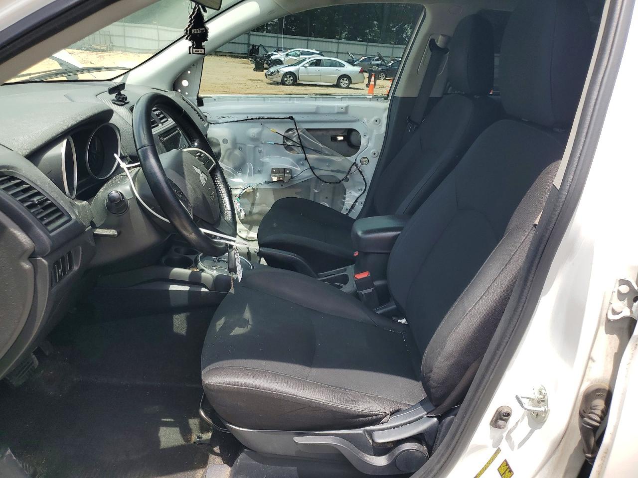 2015 Mitsubishi Outlander Sport Es Белый vin: 4A4AP3AW9FE052851