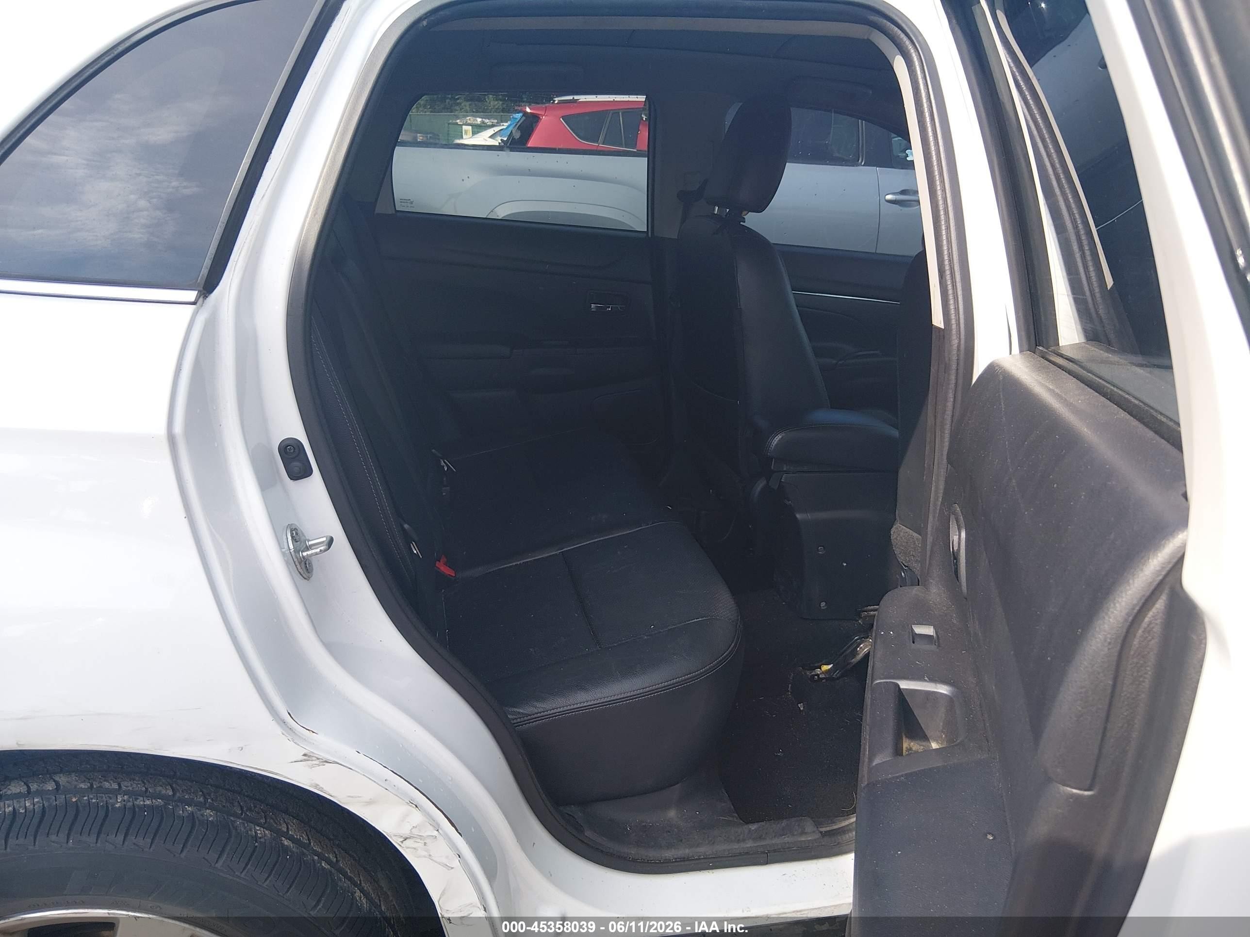 2015 Mitsubishi Outlander Sport Se White vin: 4A4AP4AU2FE010123