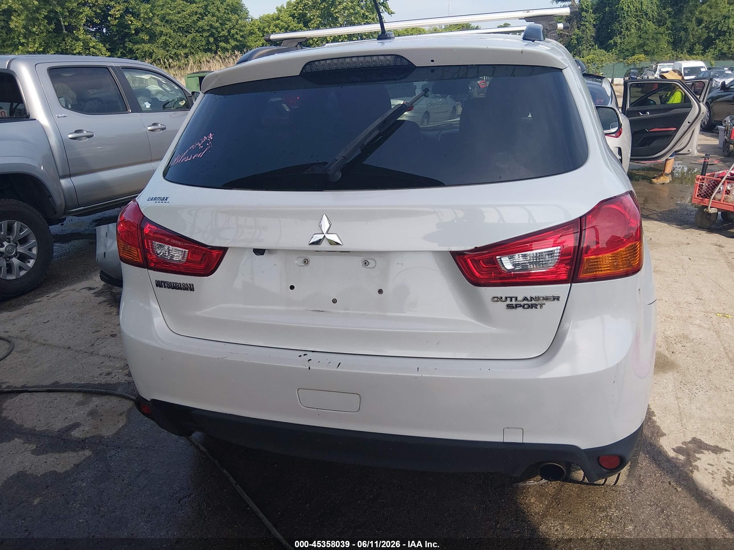 2015 Mitsubishi Outlander Sport Se White vin: 4A4AP4AU2FE010123