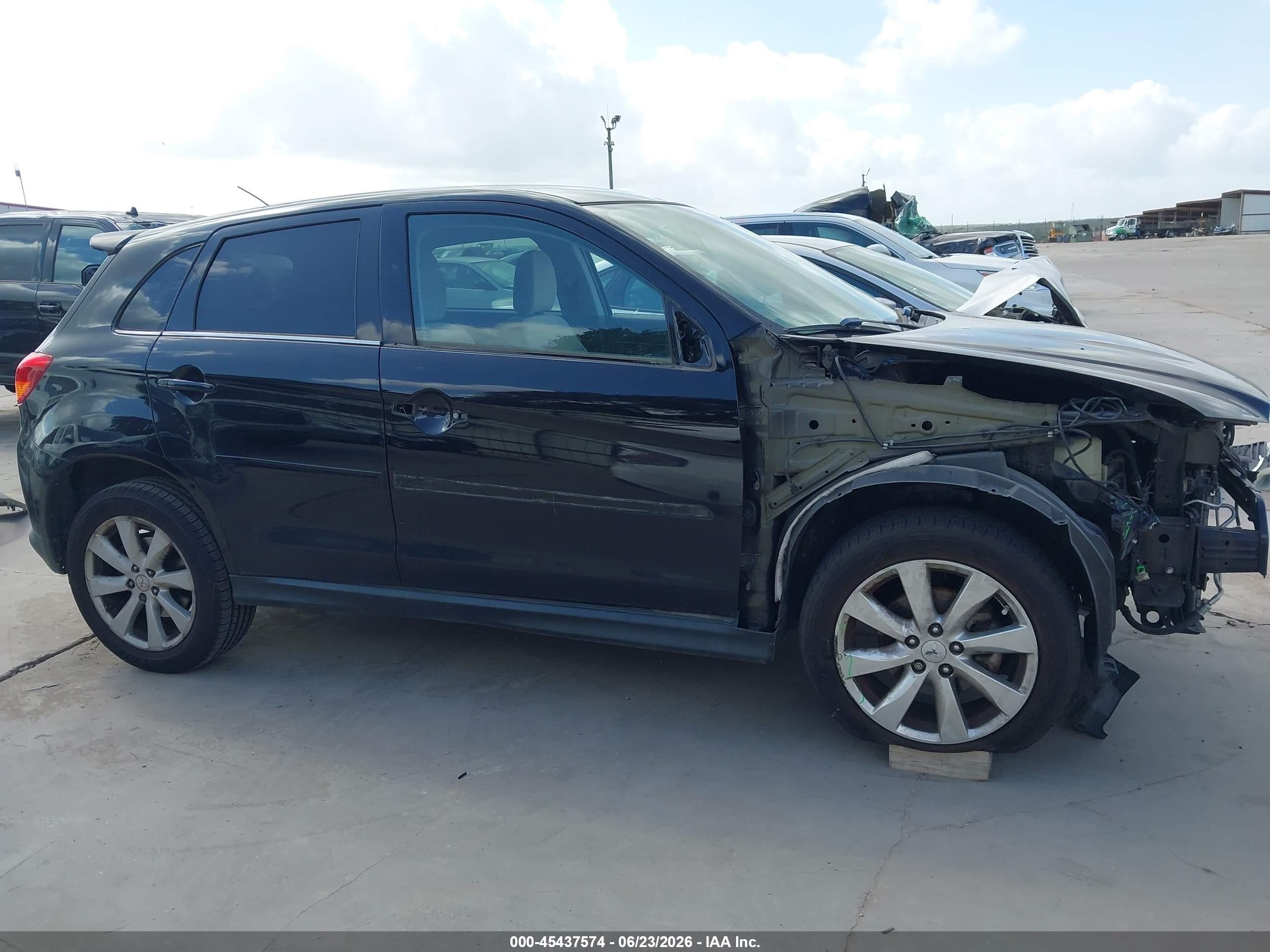 2015 Mitsubishi Outlander Sport Se Черный vin: 4A4AP4AU4FE062725