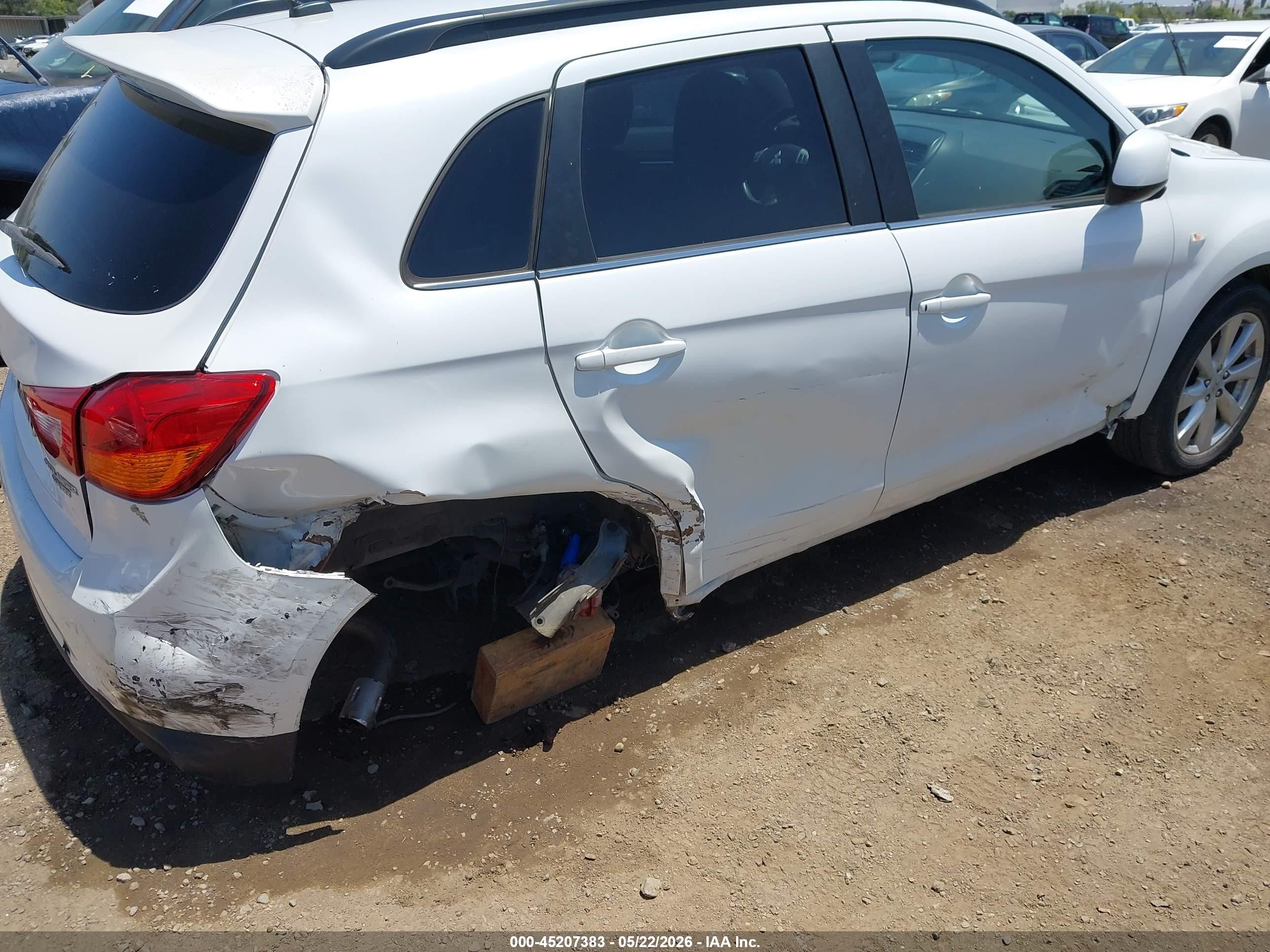 2013 Mitsubishi Outlander Sport Se Белый vin: 4A4AP4AU5DE003597