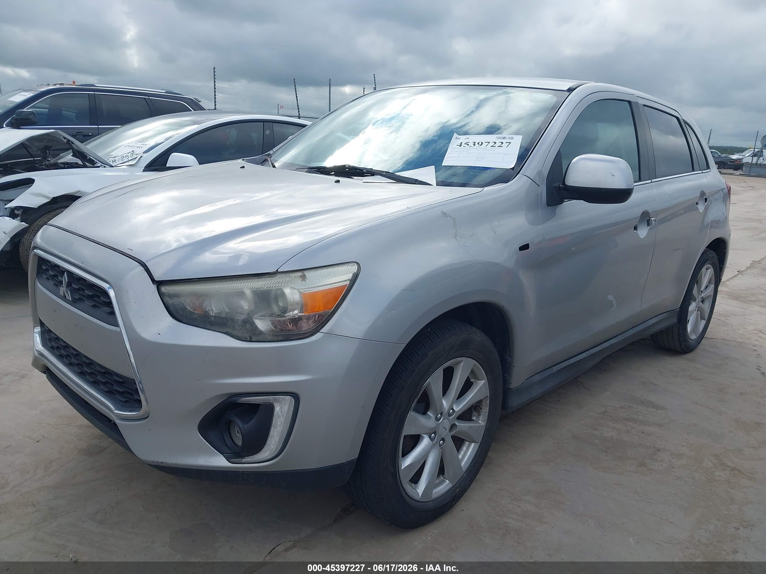 2015 Mitsubishi Outlander Sport Se Серебряный vin: 4A4AP4AU6FE061835
