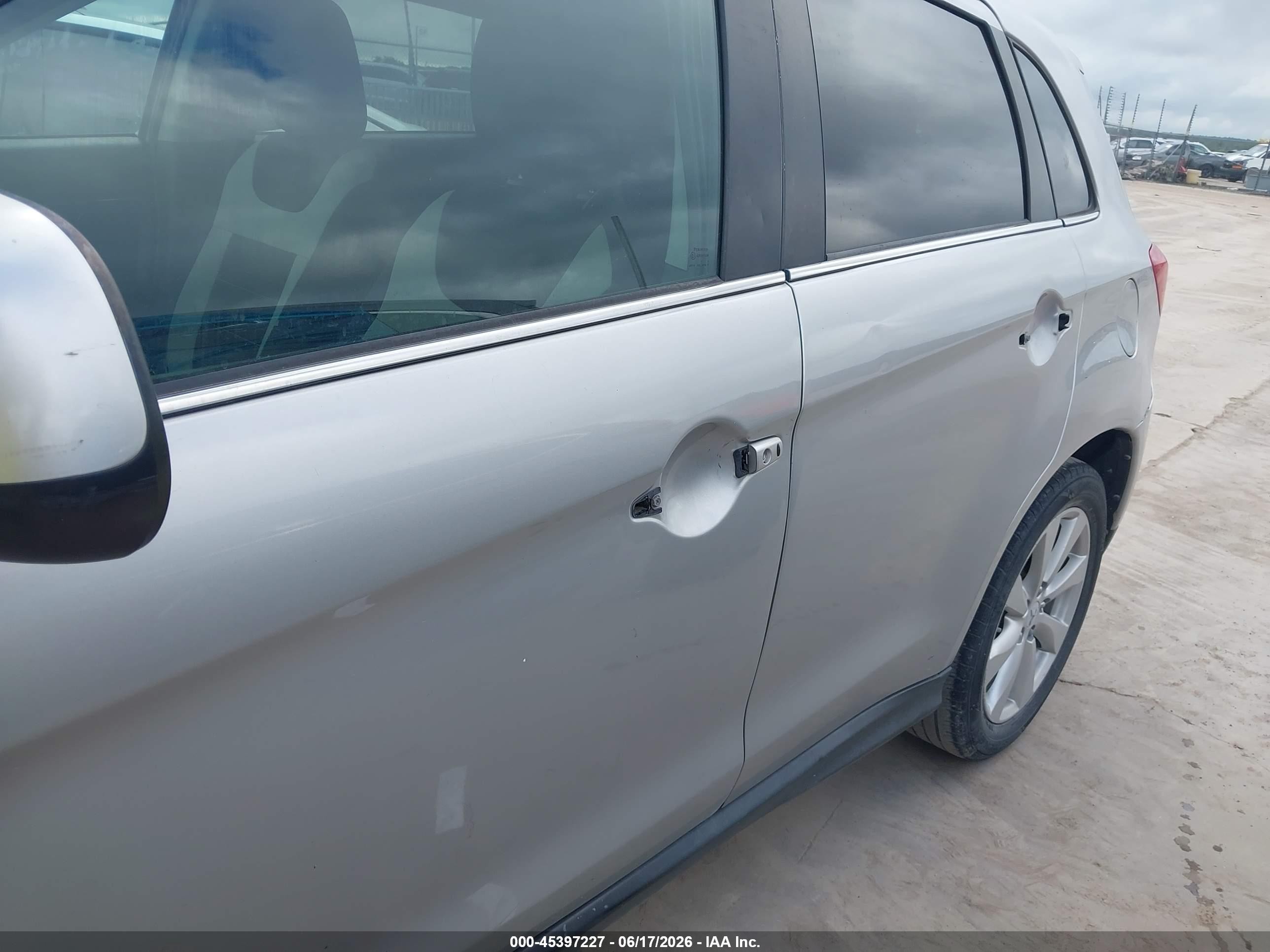 2015 Mitsubishi Outlander Sport Se Серебряный vin: 4A4AP4AU6FE061835