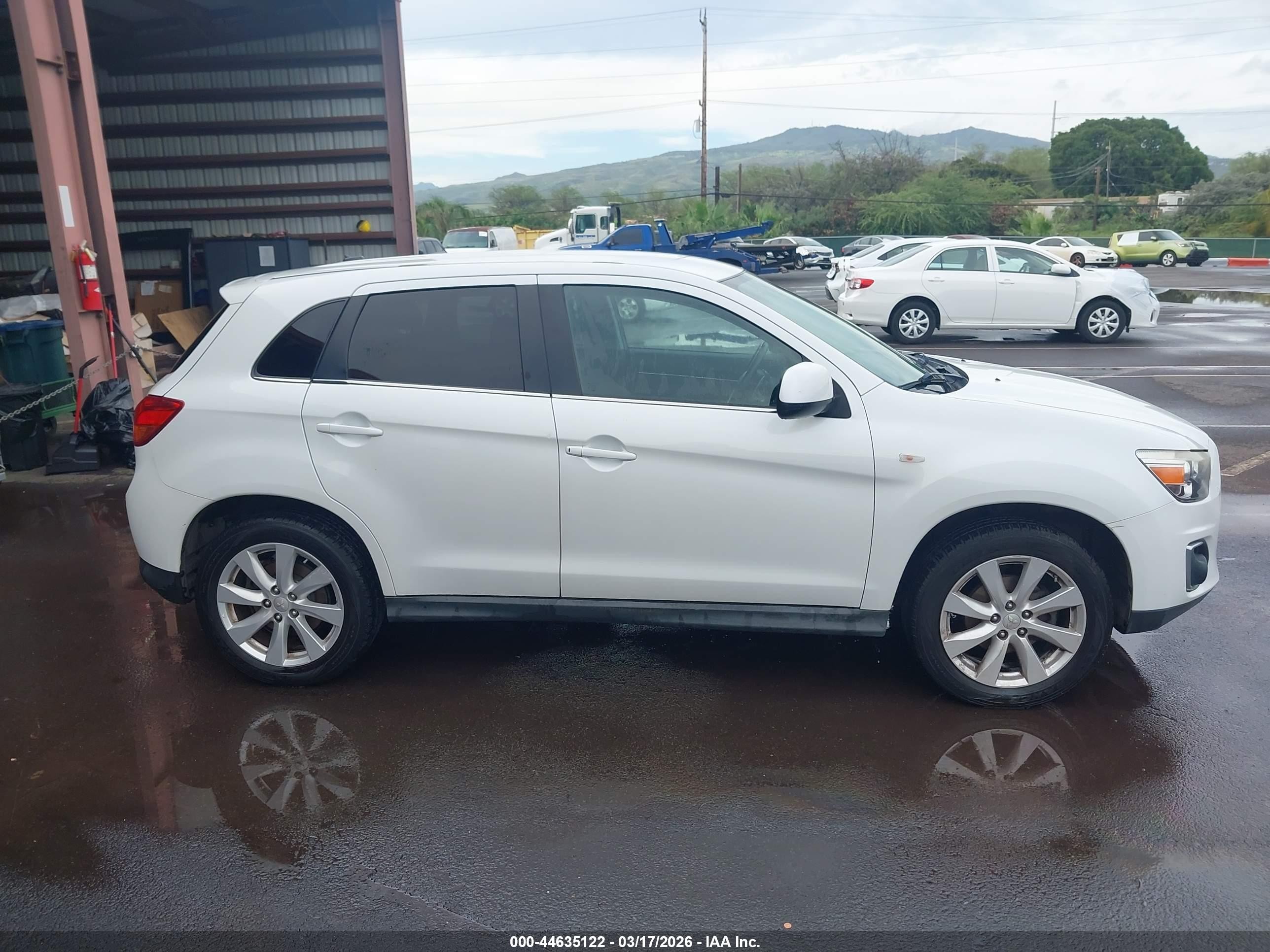 2014 Mitsubishi Outlander Sport Se White vin: 4A4AP4AU9EE020209