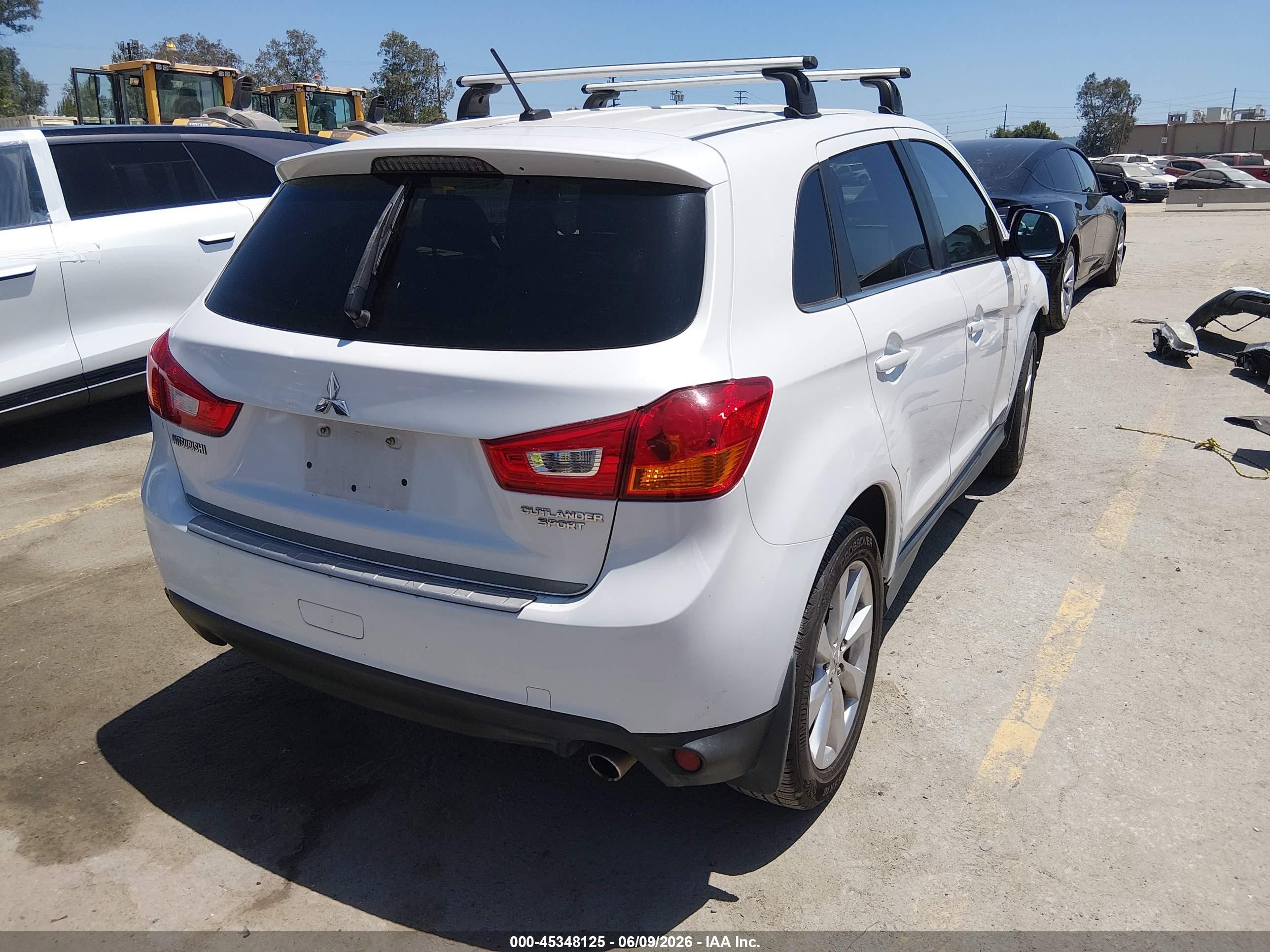 2013 Mitsubishi Outlander Sport Se White vin: 4A4AP4AUXDE002722