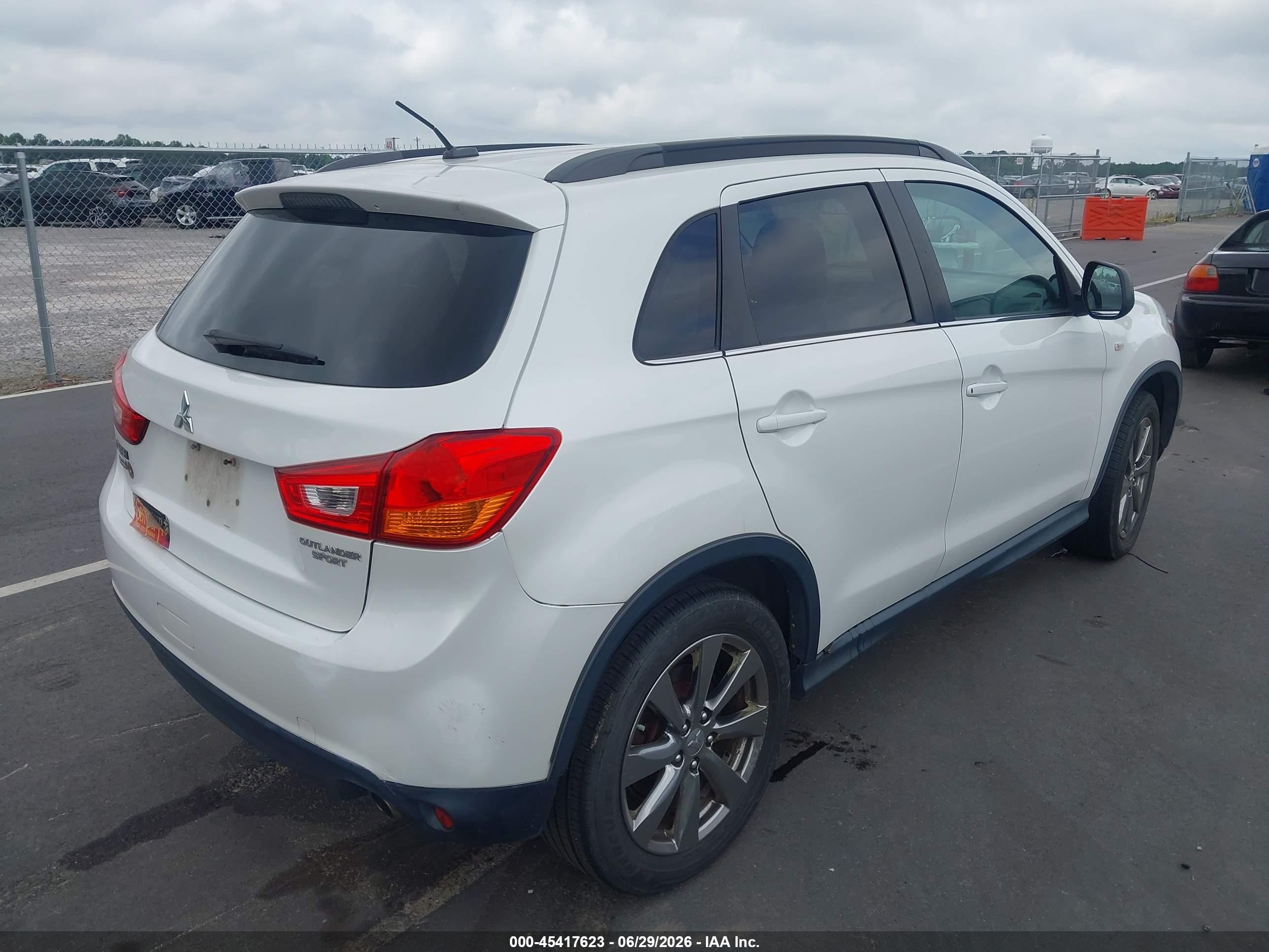 2013 Mitsubishi Outlander Sport Le White vin: 4A4AP5AU4DE017058