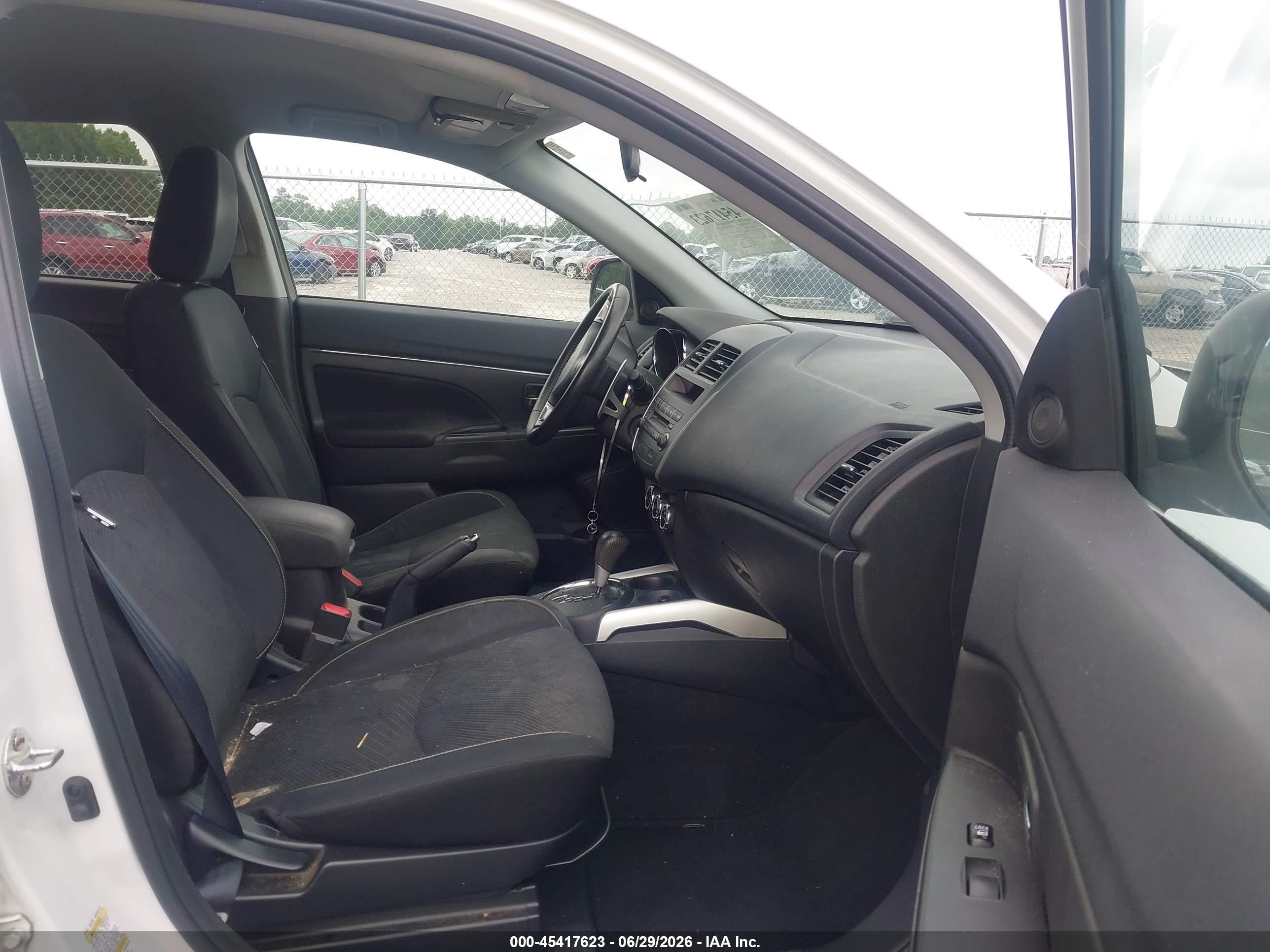 2013 Mitsubishi Outlander Sport Le White vin: 4A4AP5AU4DE017058
