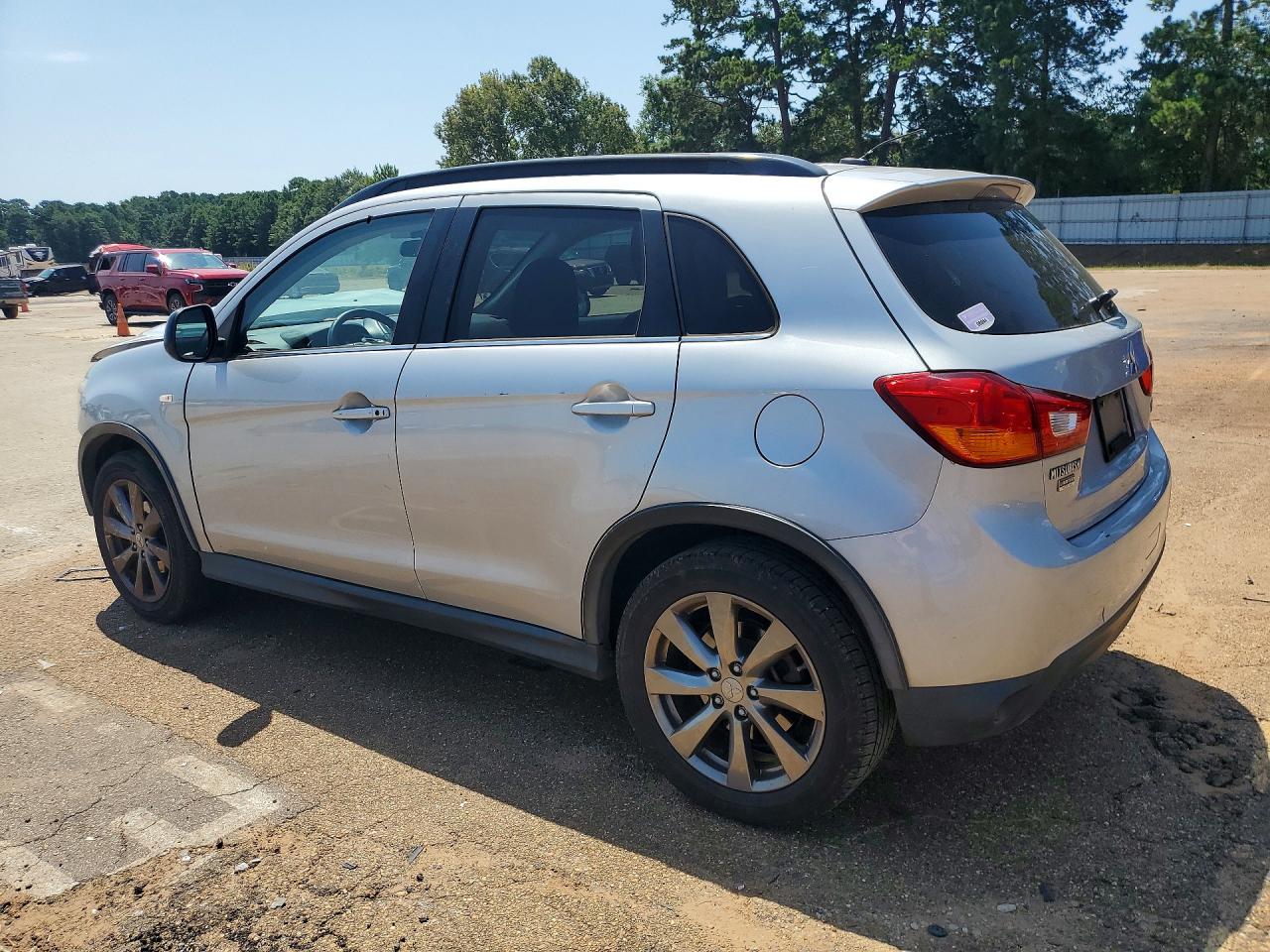 2013 Mitsubishi Outlander Sport Le Silver vin: 4A4AP5AU8DE023820
