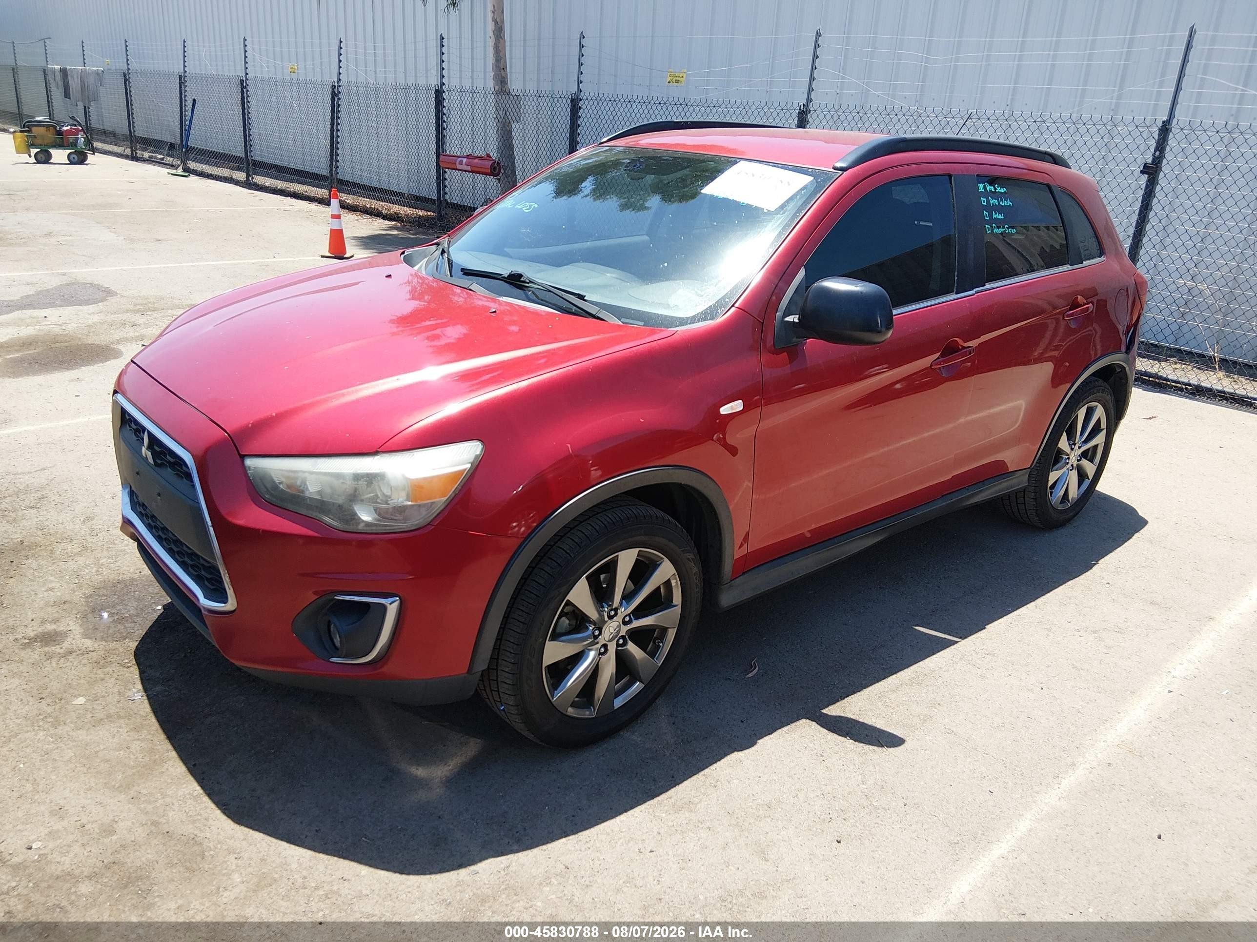 2013 Mitsubishi Outlander Sport Le Red vin: 4A4AP5AU9DE021865