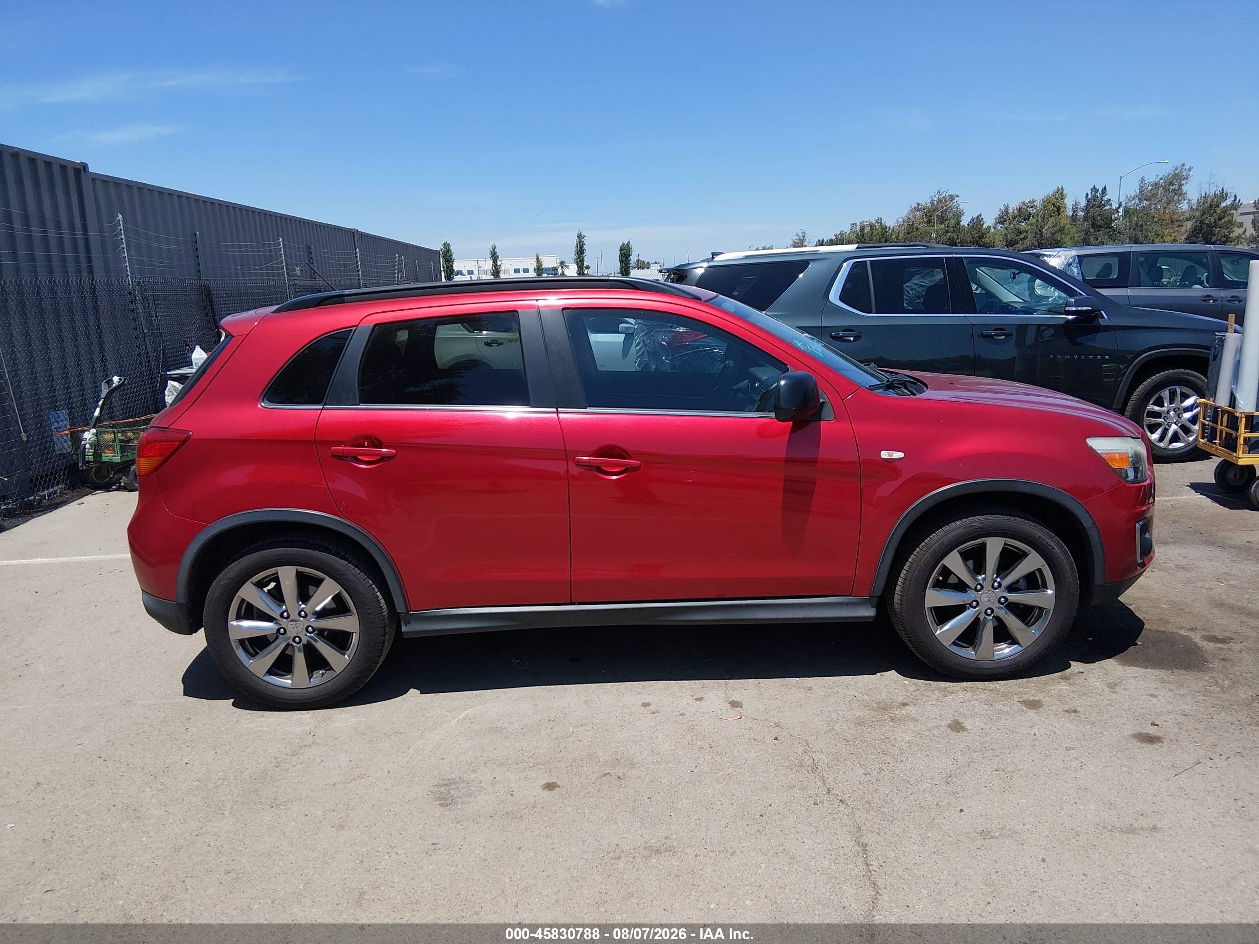 2013 Mitsubishi Outlander Sport Le Red vin: 4A4AP5AU9DE021865