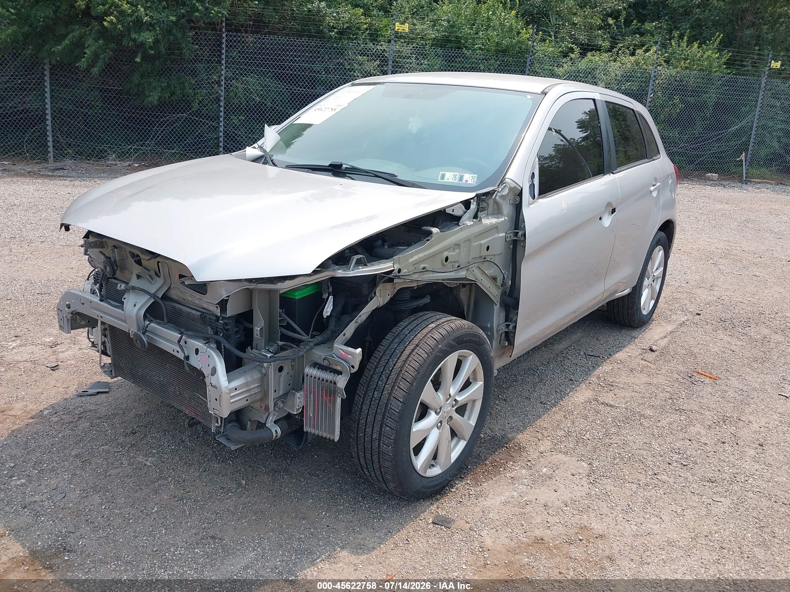 2014 Mitsubishi Outlander Sport Es Серебряный vin: 4A4AR3AU0EE030129