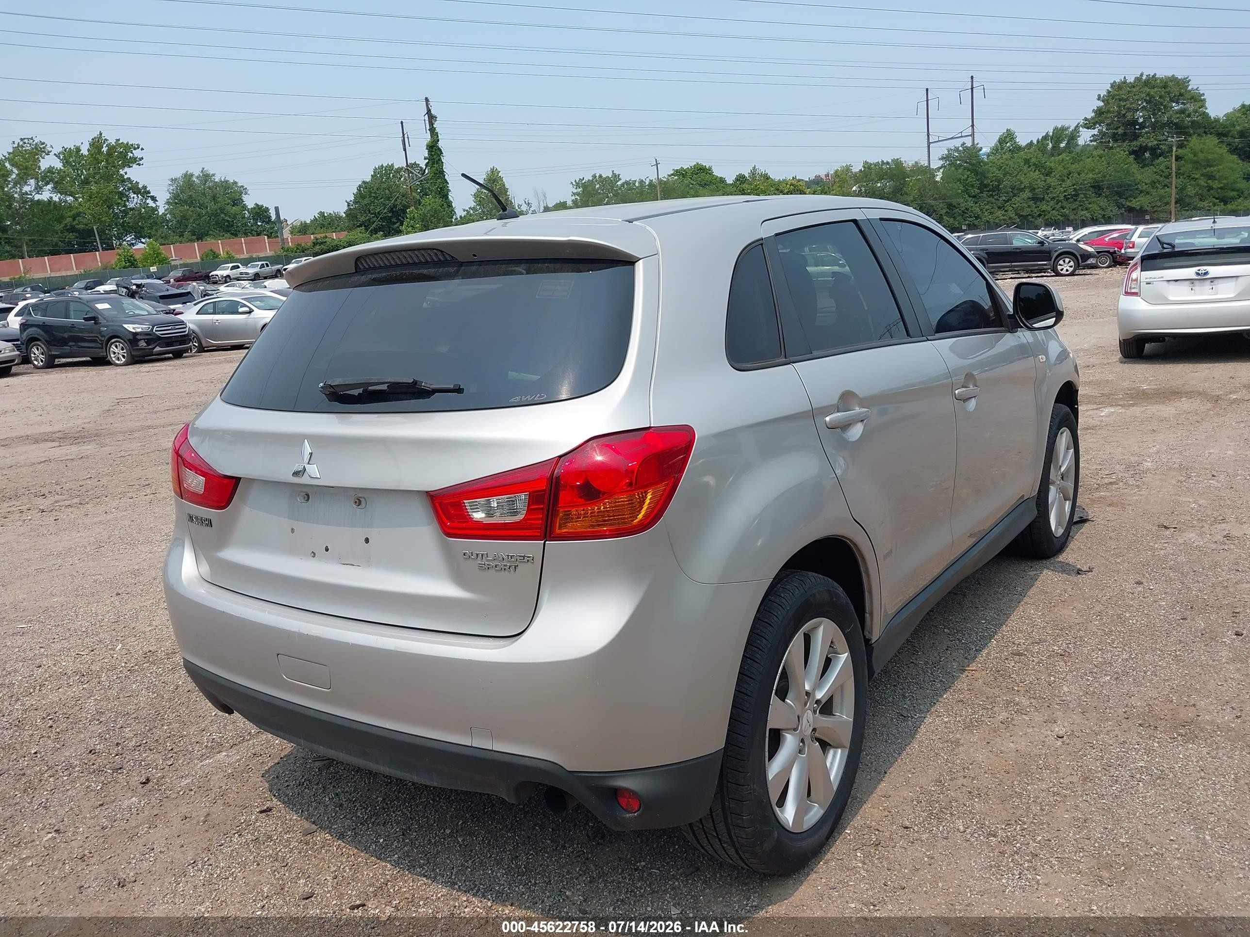 2014 Mitsubishi Outlander Sport Es Серебряный vin: 4A4AR3AU0EE030129