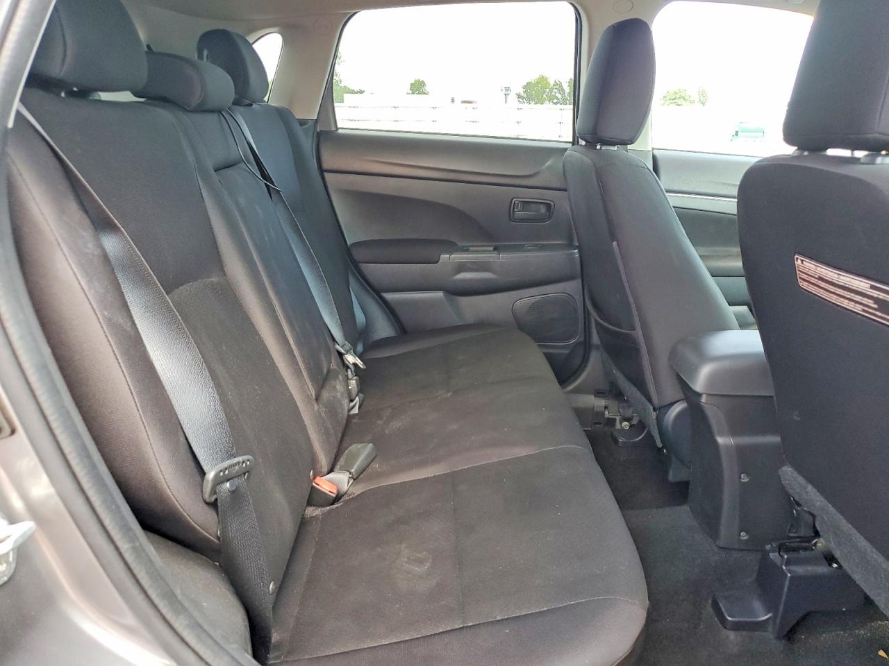 2015 Mitsubishi Outlander Sport Es Silver vin: 4A4AR3AU0FE013221