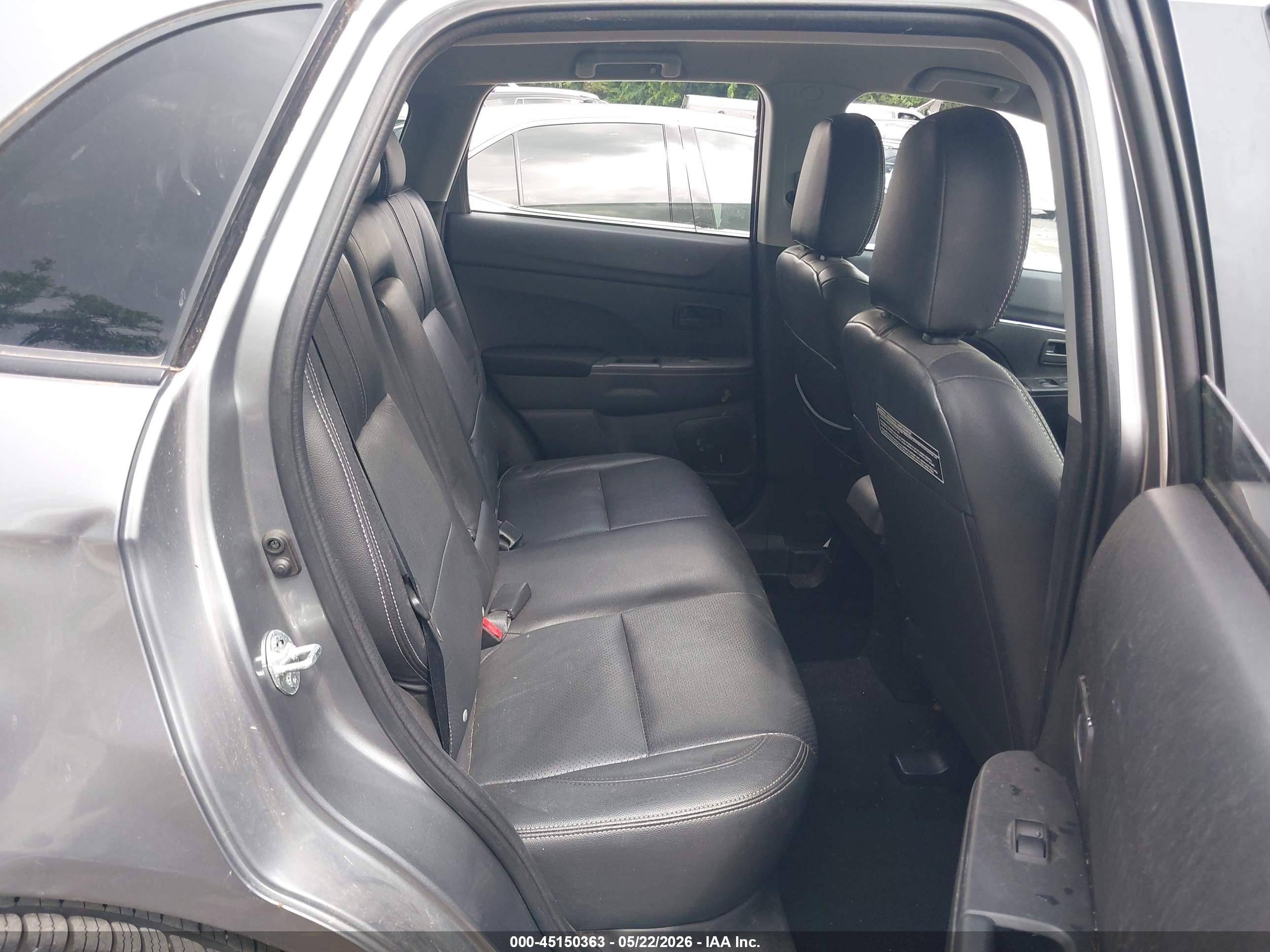 2014 Mitsubishi Outlander Sport Es Silver vin: 4A4AR3AU1EE018104