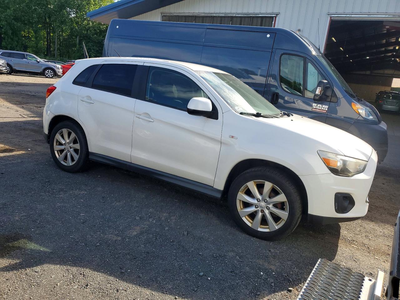2014 Mitsubishi Outlander Sport Es White vin: 4A4AR3AU2EE003451