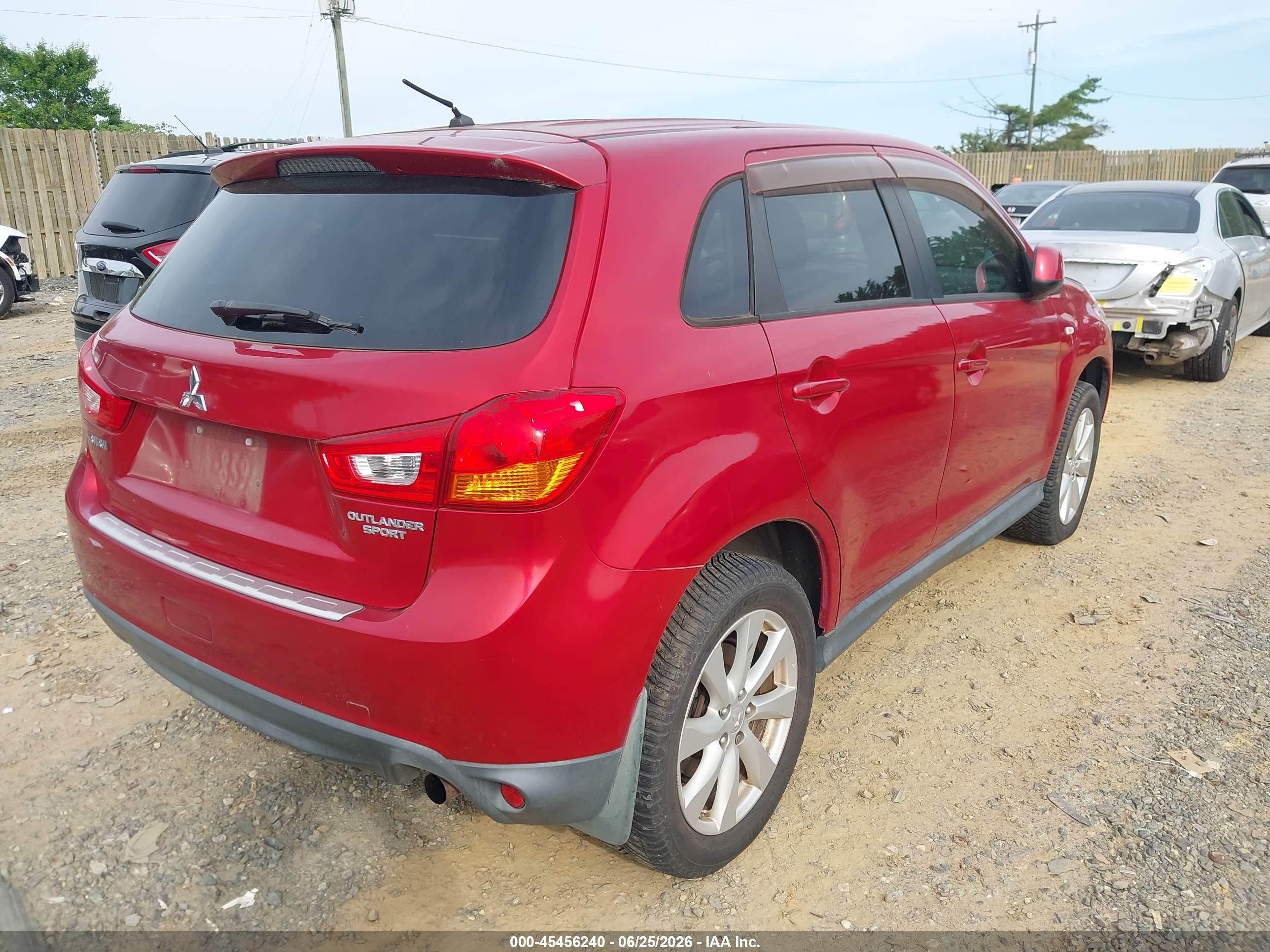 2015 Mitsubishi Outlander Sport Es Red vin: 4A4AR3AU2FE015875