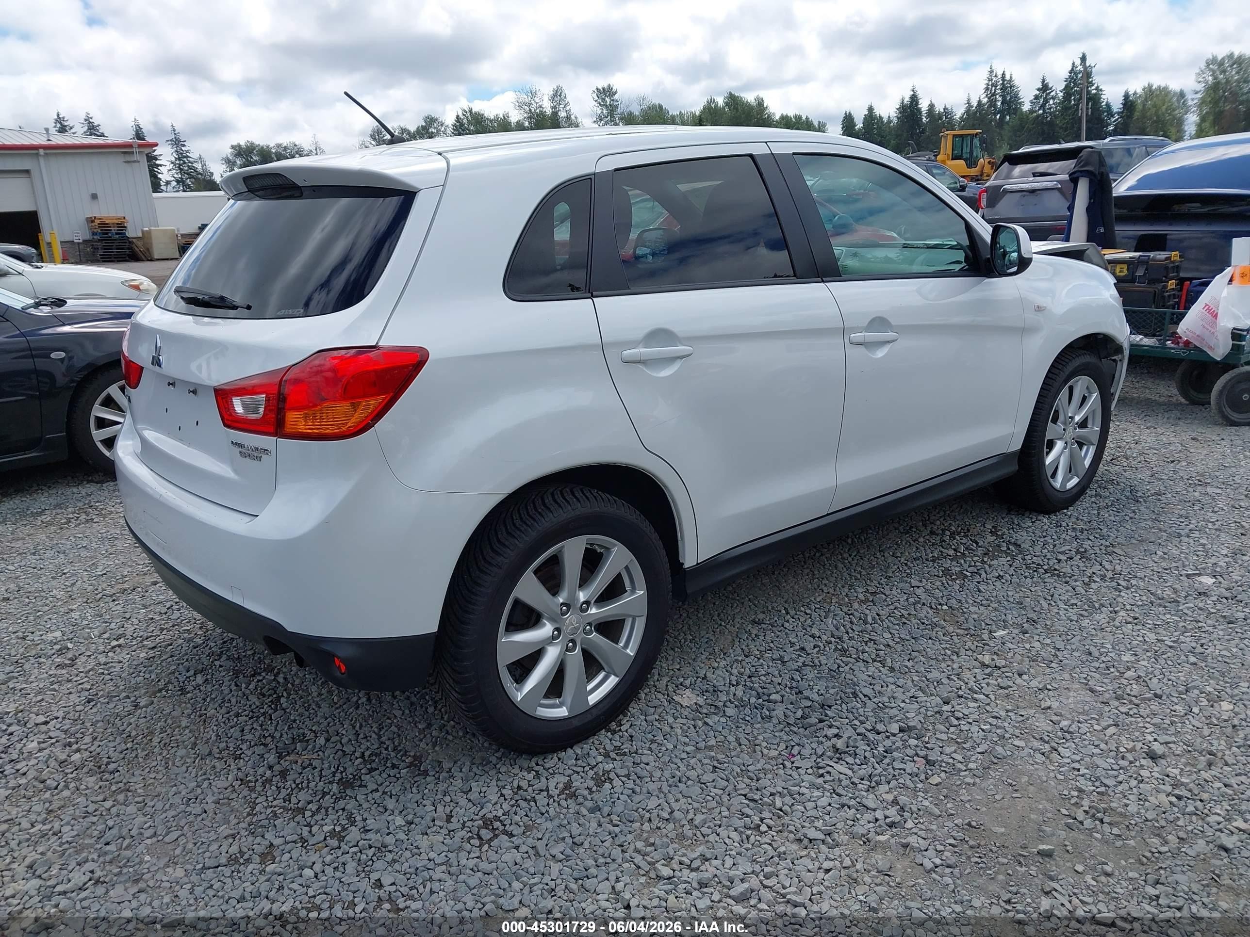 2015 Mitsubishi Outlander Sport Es White vin: 4A4AR3AU3FE015903