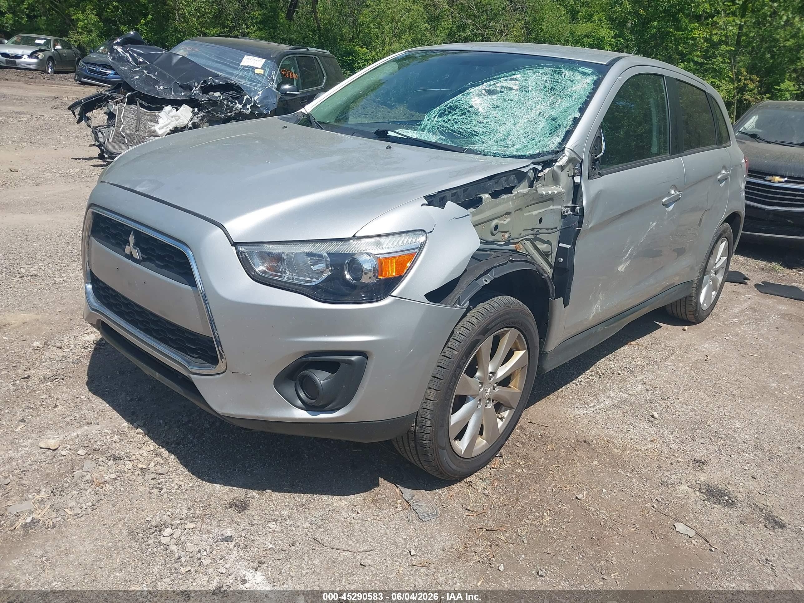 2015 Mitsubishi Outlander Sport Es Серебряный vin: 4A4AR3AU3FE016534
