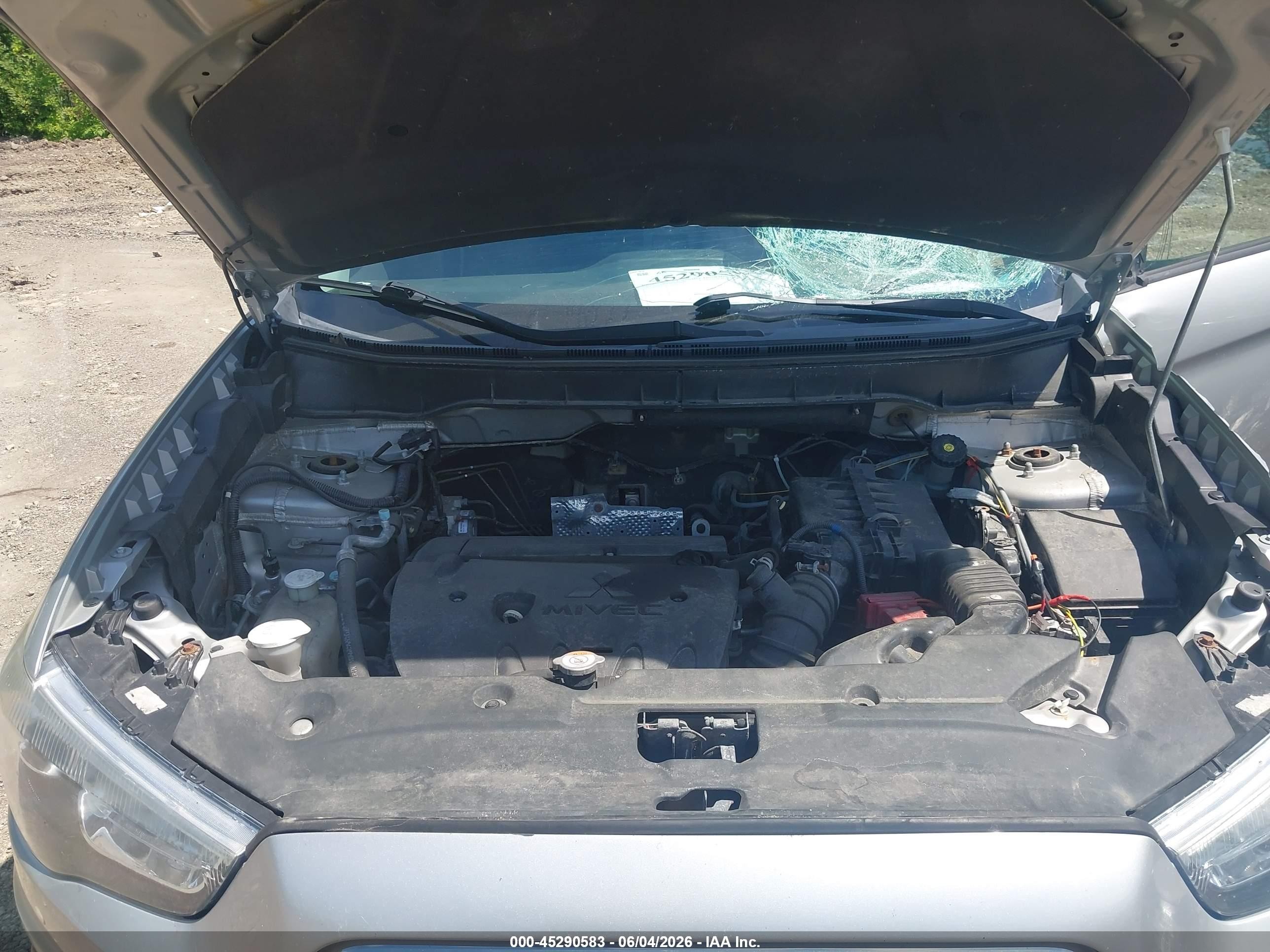 2015 Mitsubishi Outlander Sport Es Серебряный vin: 4A4AR3AU3FE016534