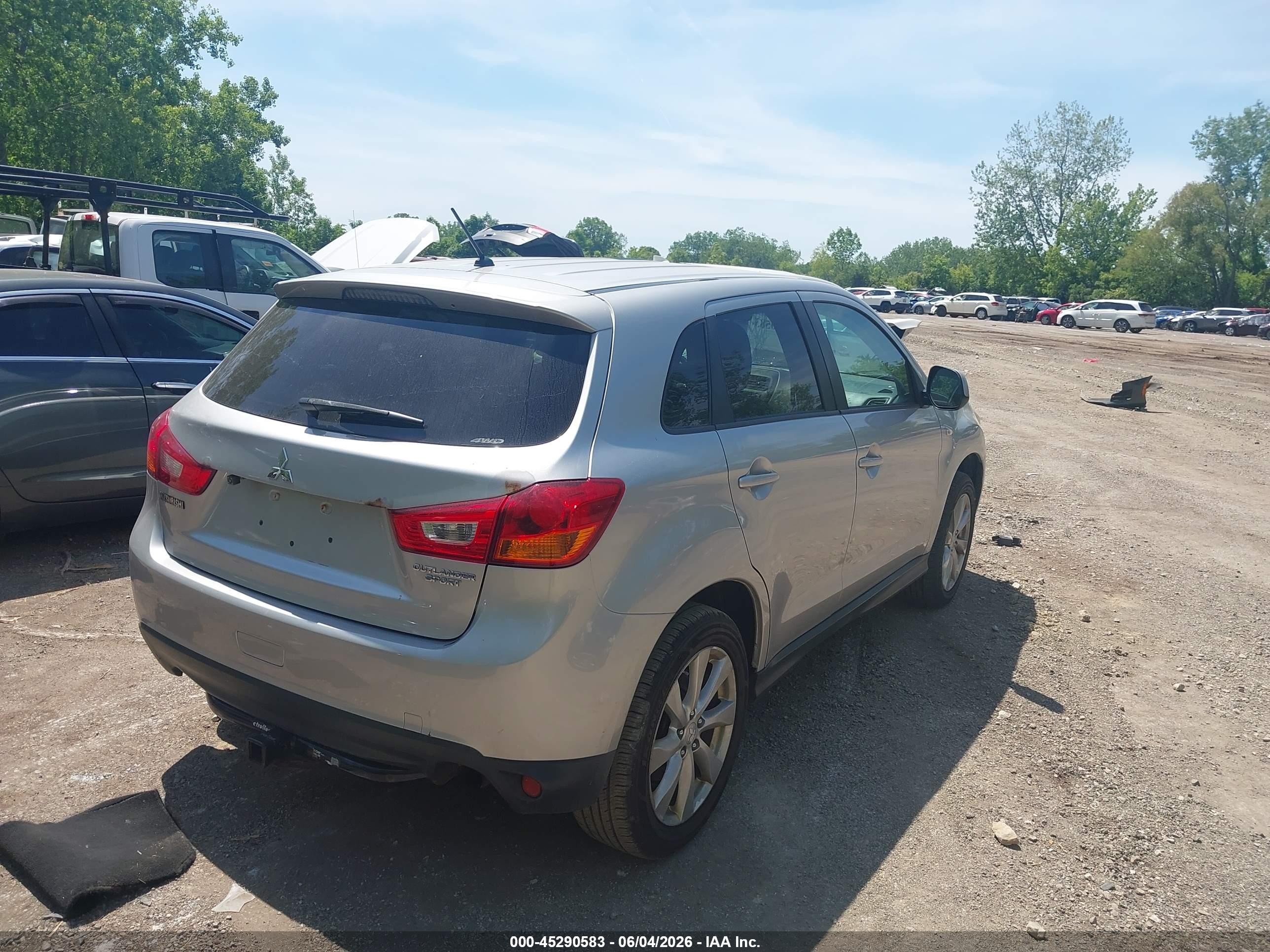 2015 Mitsubishi Outlander Sport Es Серебряный vin: 4A4AR3AU3FE016534