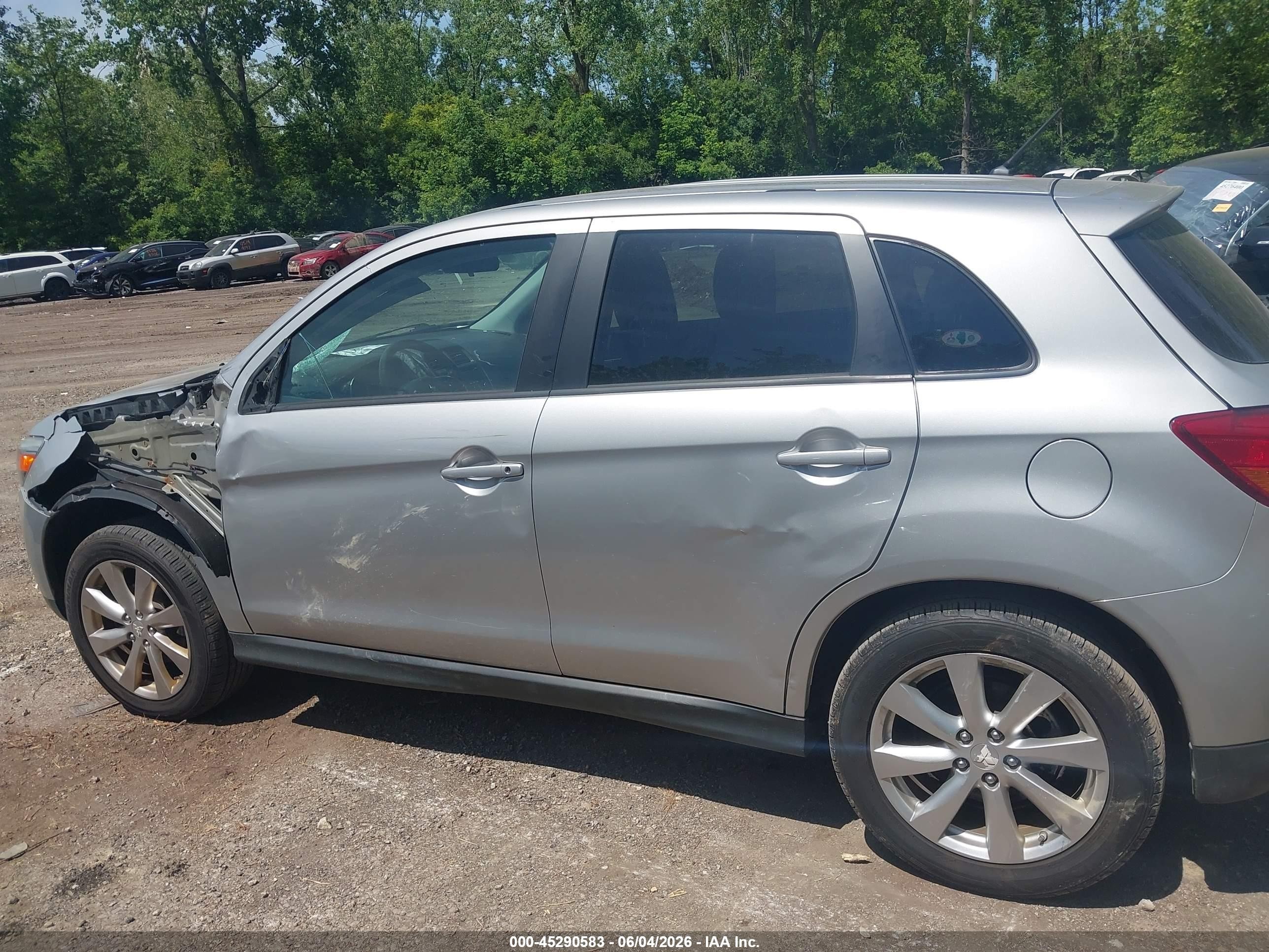 2015 Mitsubishi Outlander Sport Es Серебряный vin: 4A4AR3AU3FE016534