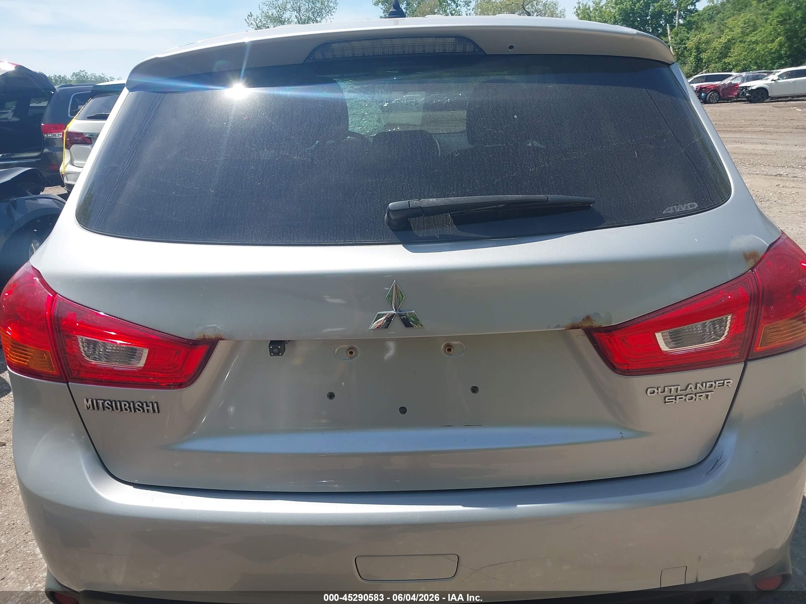 2015 Mitsubishi Outlander Sport Es Серебряный vin: 4A4AR3AU3FE016534