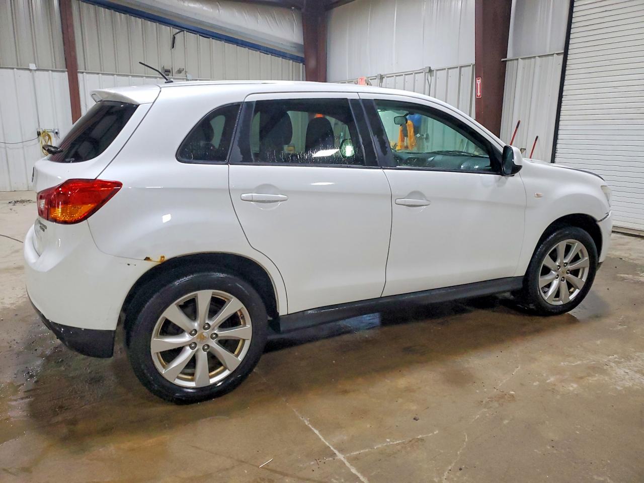 2015 Mitsubishi Outlander Sport Es White vin: 4A4AR3AU3FE027467