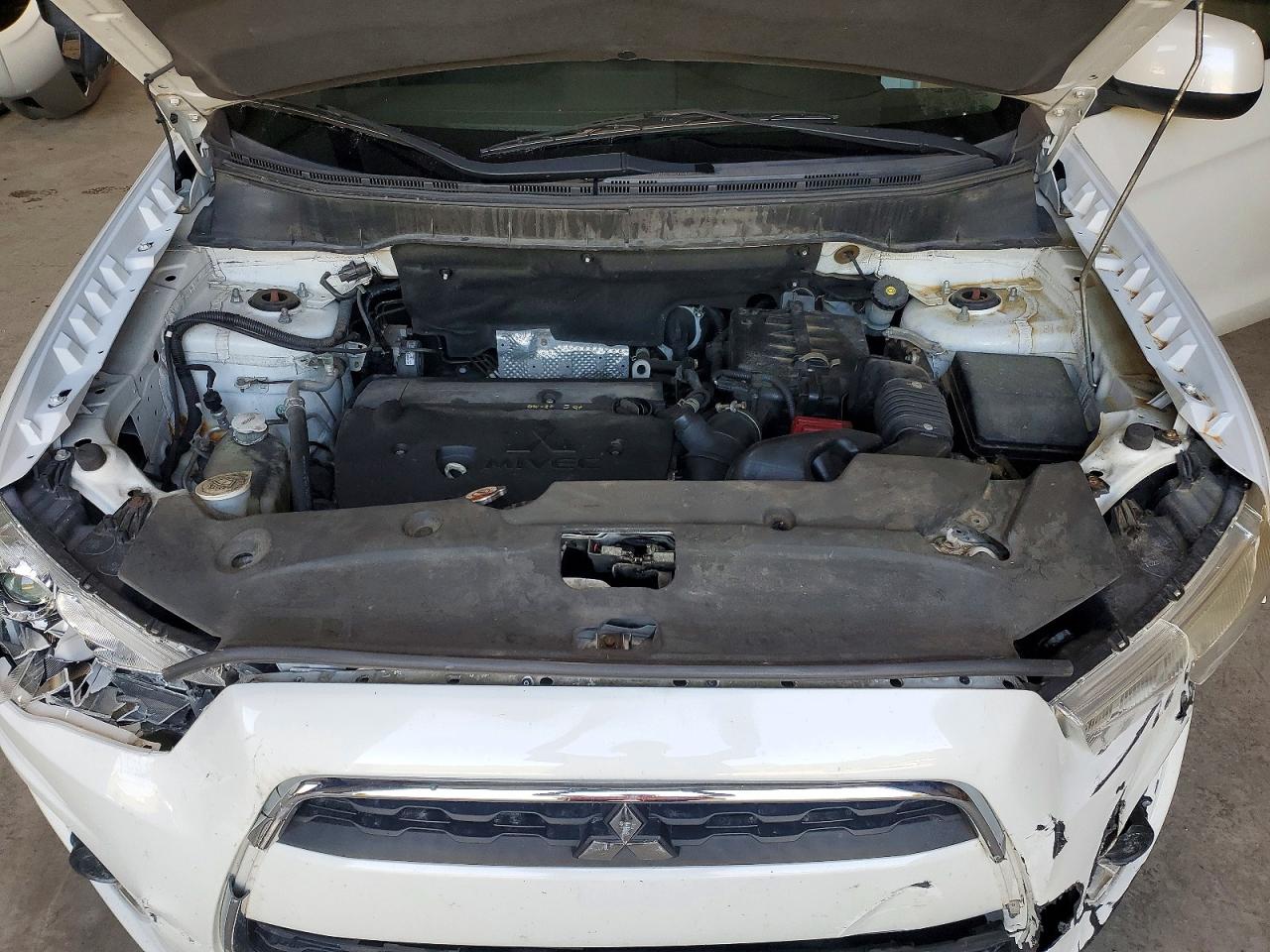 2015 Mitsubishi Outlander Sport Es White vin: 4A4AR3AU3FE027467