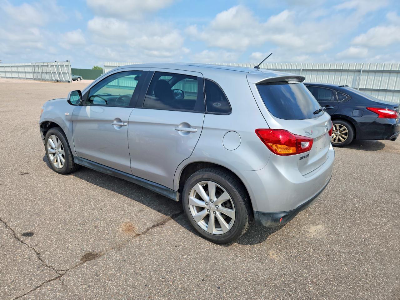 2015 Mitsubishi Outlander Sport Es Silver vin: 4A4AR3AU3FE038534