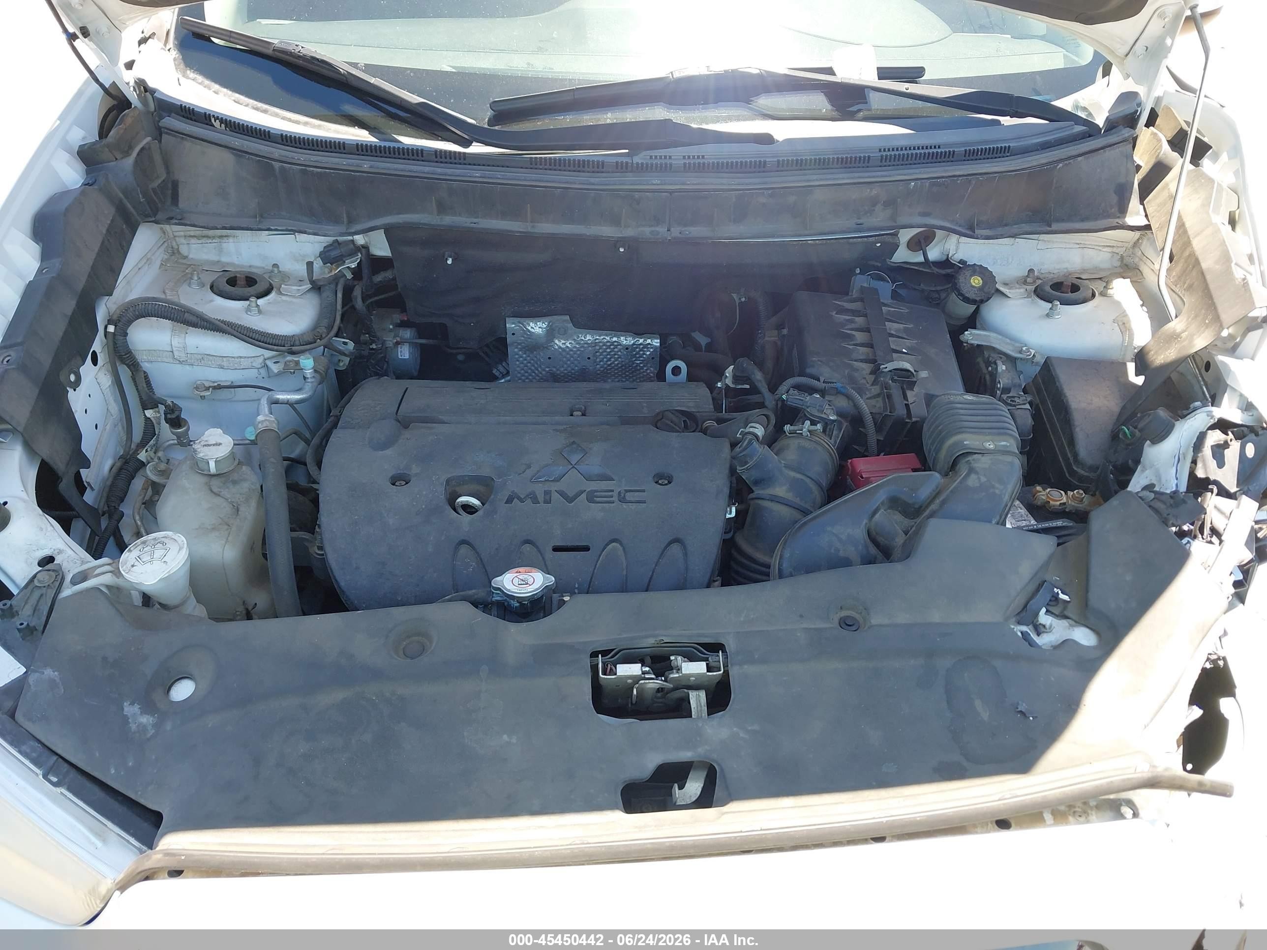2015 Mitsubishi Outlander Sport Es Белый vin: 4A4AR3AU3FE040879